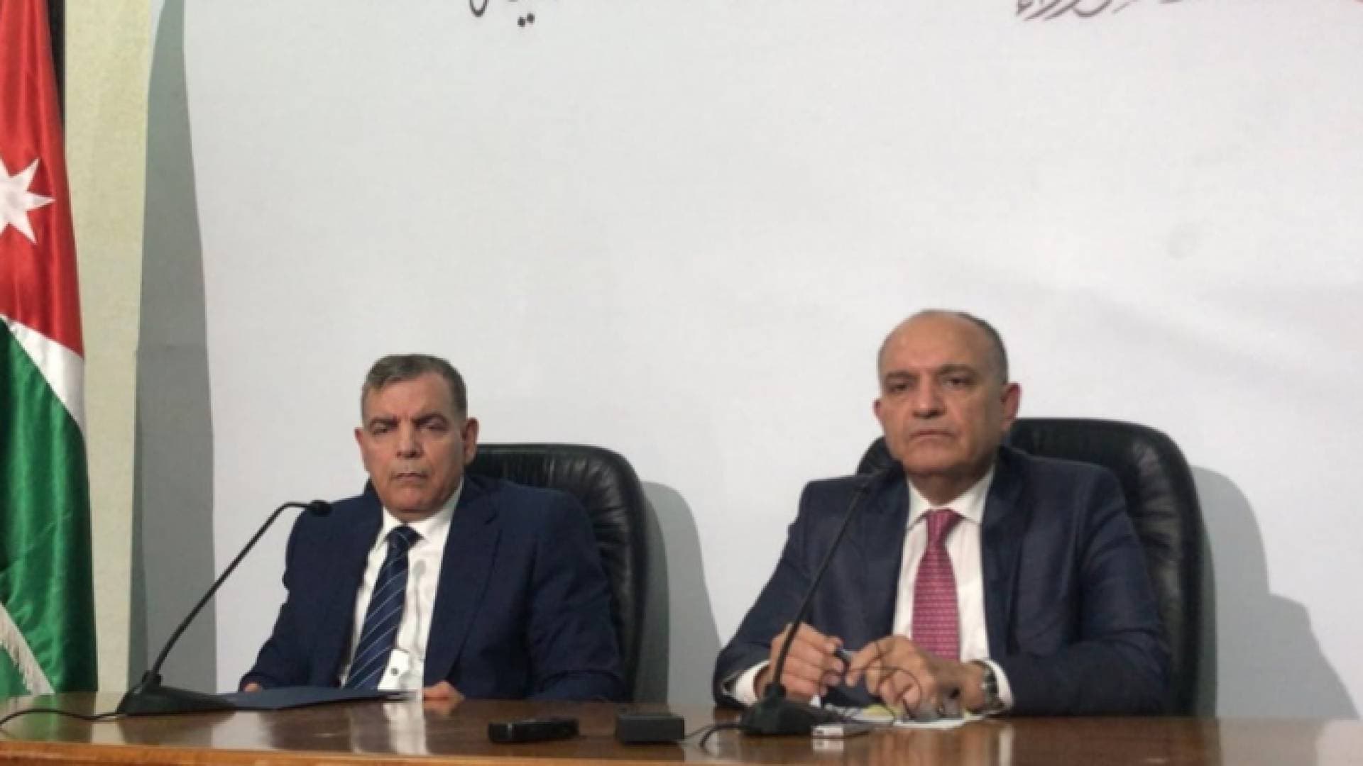وزيرا الصحة والإعلام يعقدان مؤتمرا صحفيا حول مستجدات كورونا