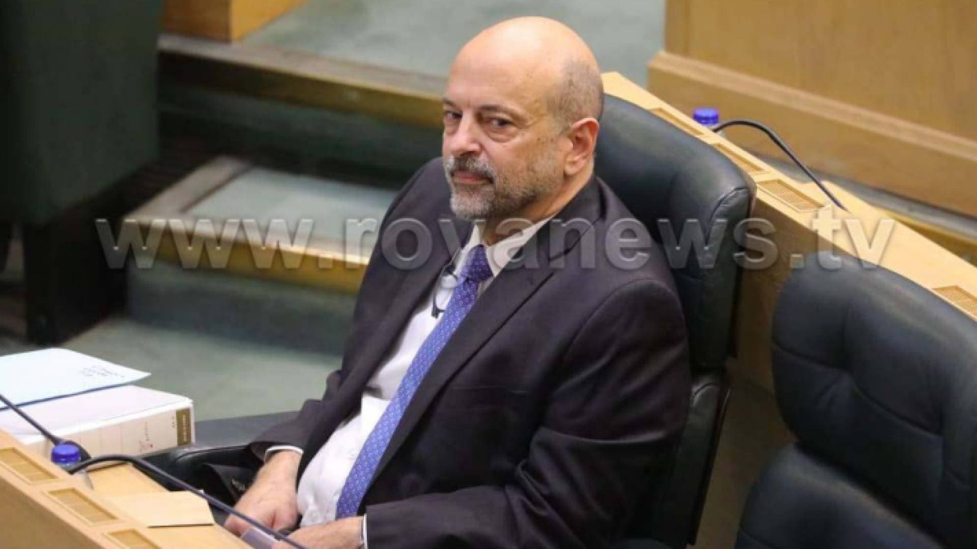 الأردني المصاب بالكورونا: الرزاز اتصل معي ووعدني بتحسين "ظروف عزلي"