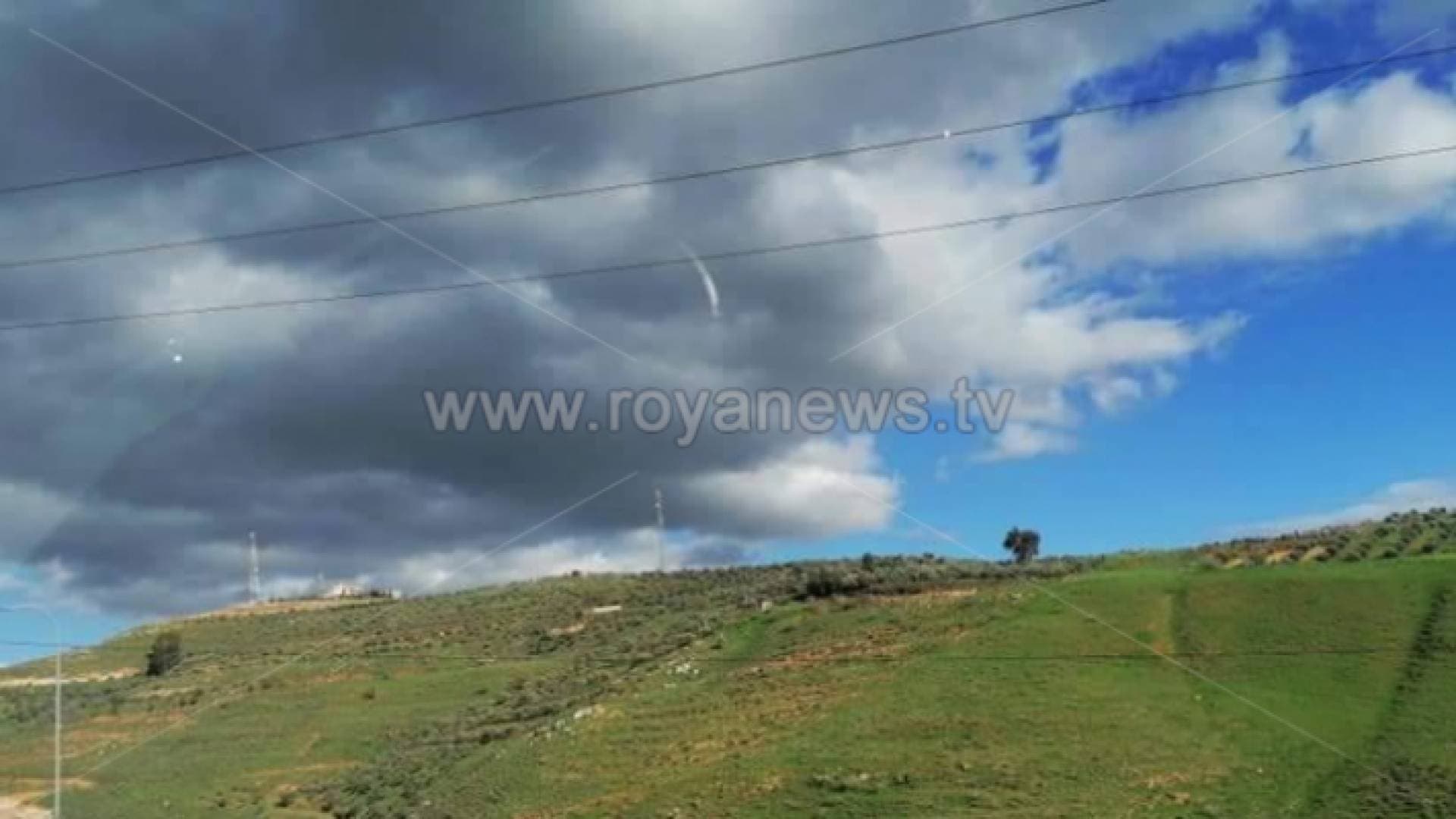 سحب رعدية كثيفة تتجه نحو البحر الميت والأغوار الجنوبية ومناطق أخرى في الأردن.. فيديو