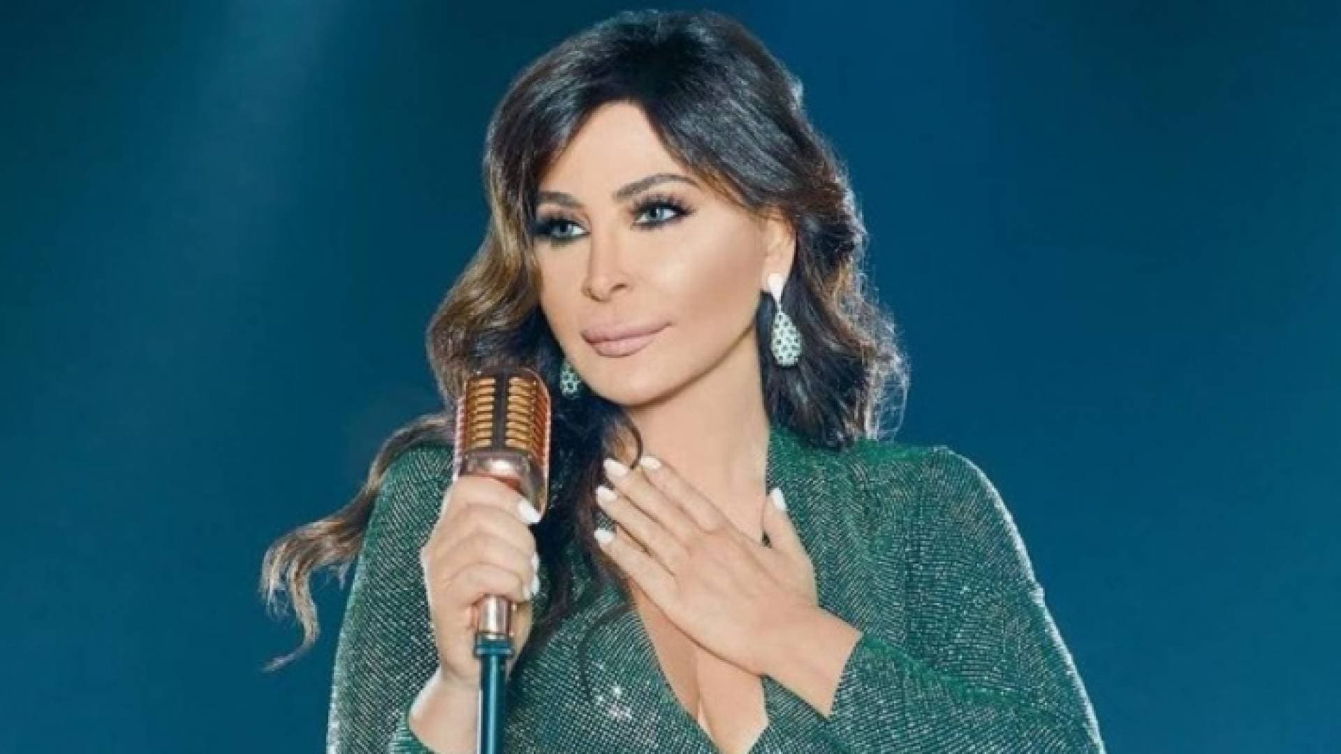 إليسا: بلادنا موبوءة بالجهل قبل كورونا
