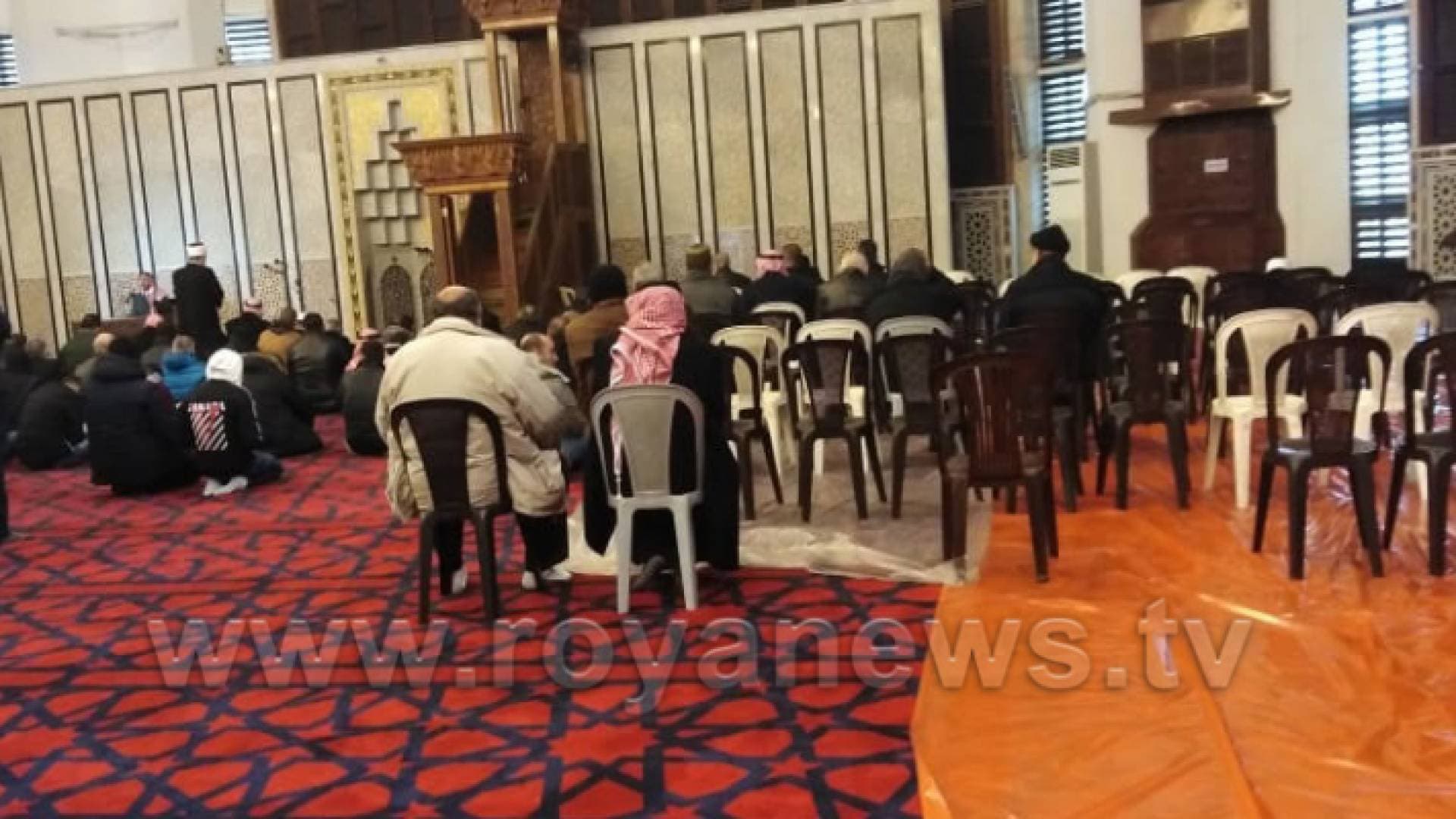 الأوقاف تدعو المصلين لإحضار سجادة صلاة خاصة بهم عند حضورهم للمسجد - فيديو