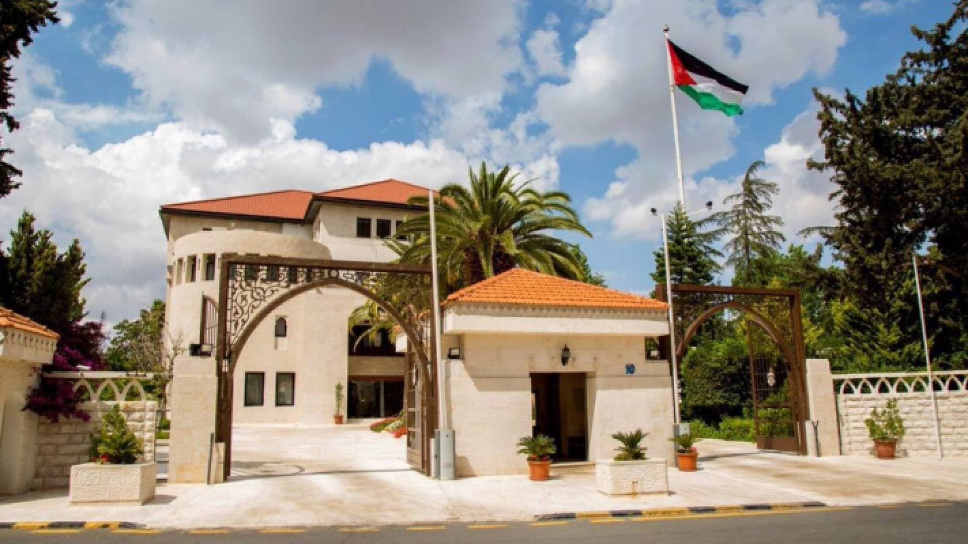 ترجيح إصدار قرارات هامة في اجتماع مجلس الوزراء الثلاثاء