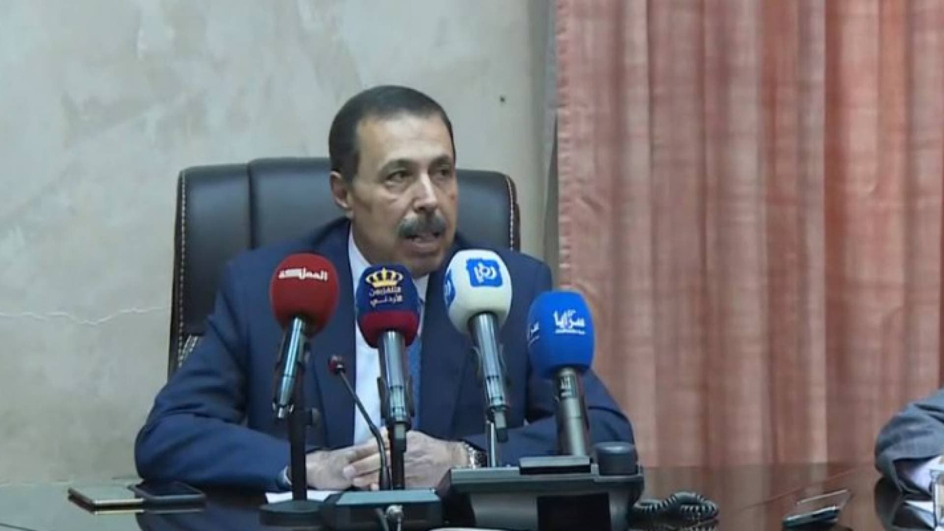 وزير التربية: لا تعطيل للمدارس في الاردن حاليا بسبب كورونا.. فيديو