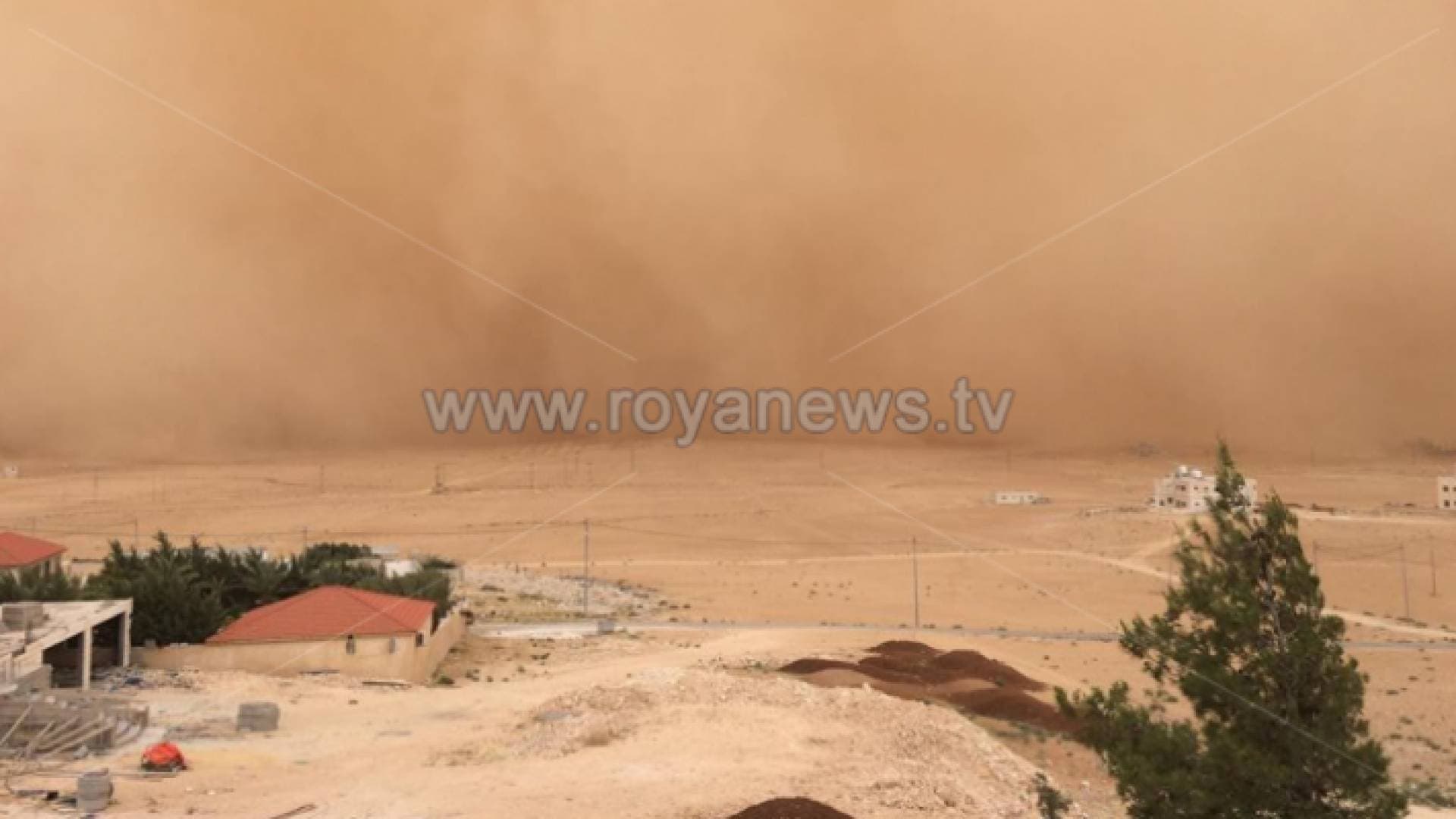 عاصفة رملية قوية في معان وتعليق للدراسة