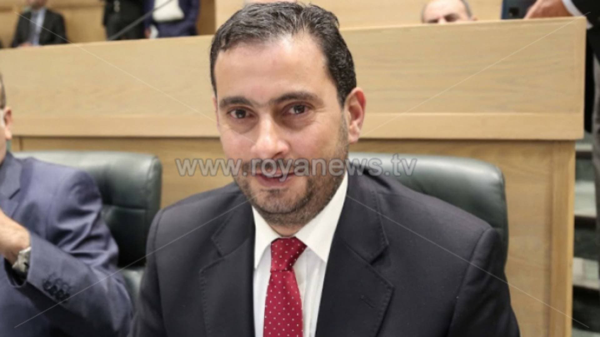 الحموري يؤكد من جديد أن مخزون الأردن من السلع الأساسية متوفر ولمدد آمنة