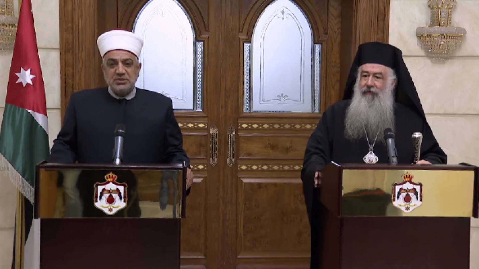 الخلايلة وخريستوفورس يؤكدان ضرورة تطبيق قرار الحكومة في مساجد وكنائس الأردن - فيديو