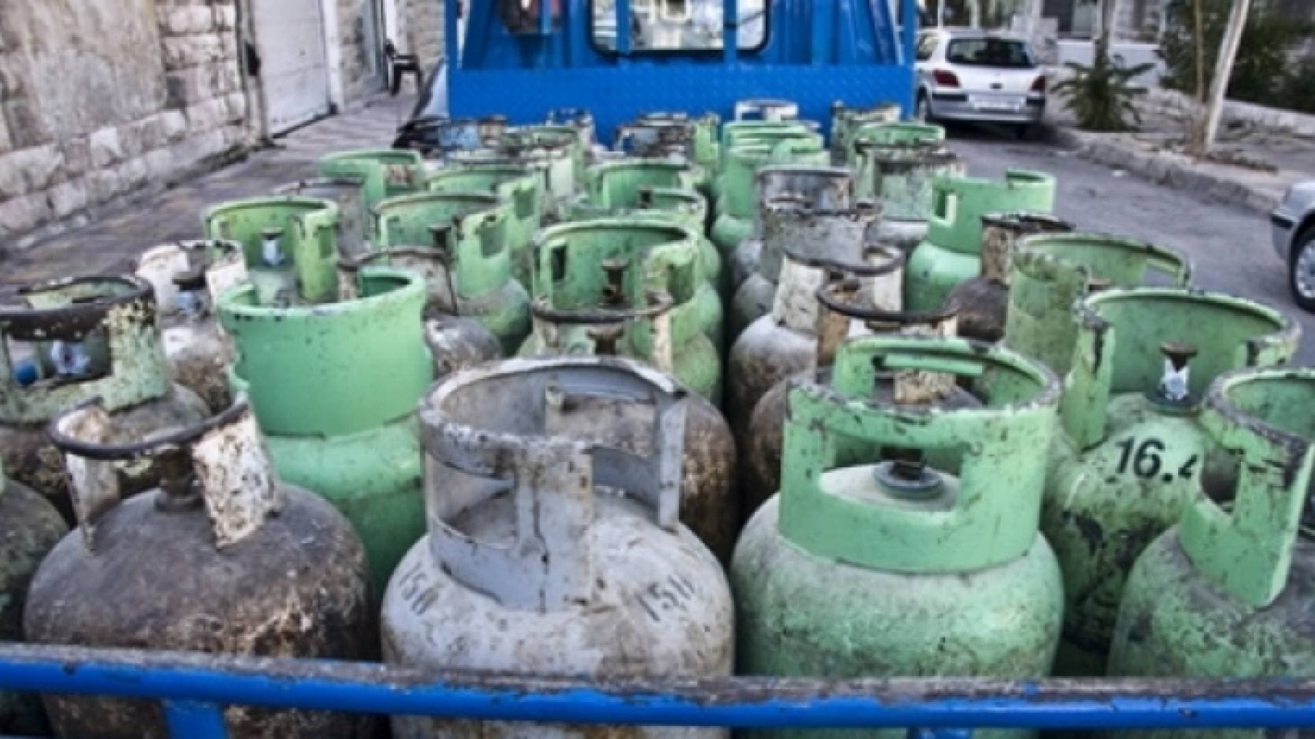 الحكومة تنشر وكالات توزيع الغاز المستثناة من حظر التجول في الأردن.. أسماء