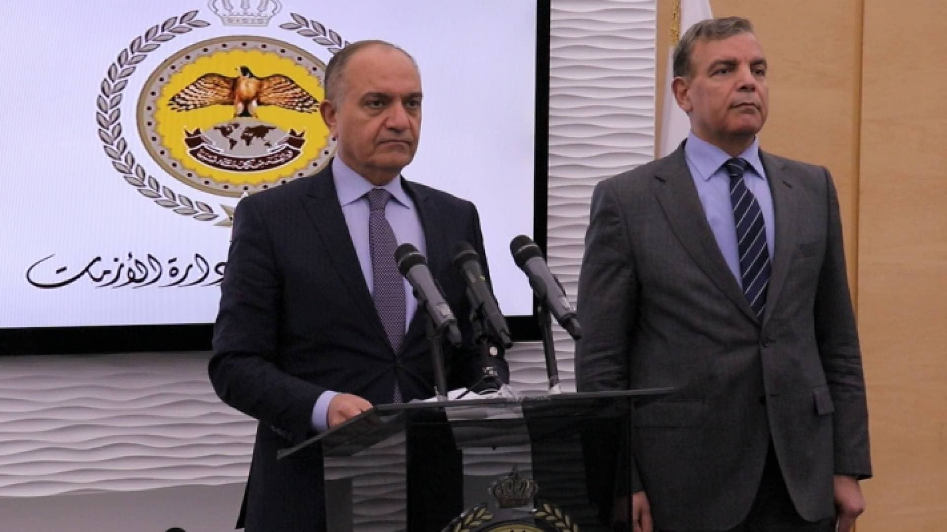 الحكومة تعلن عزل محافظة إربد بشكل كامل .. فيديو