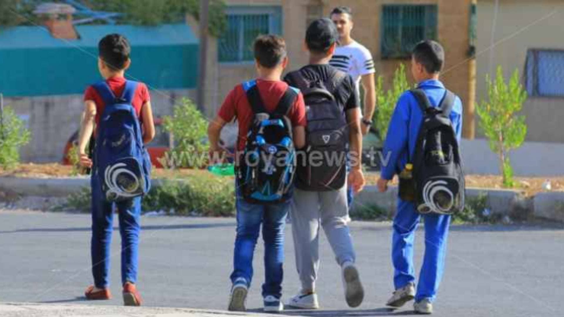 هل تمدد الحكومة عطلة المدارس والجامعات بسبب كورونا؟.. فيديو