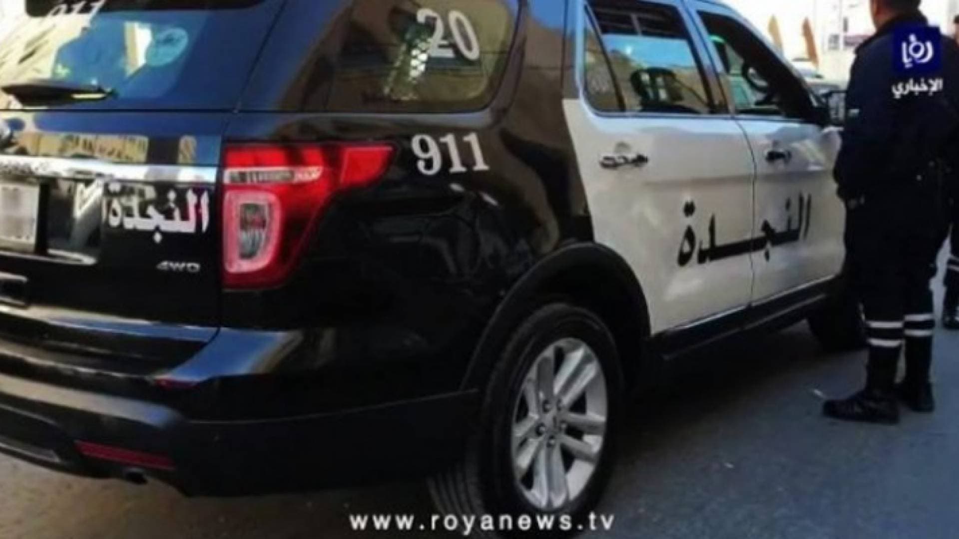 خلال الحظر الشامل.. ضبط 25 عاملا داخل مصنع في عمان