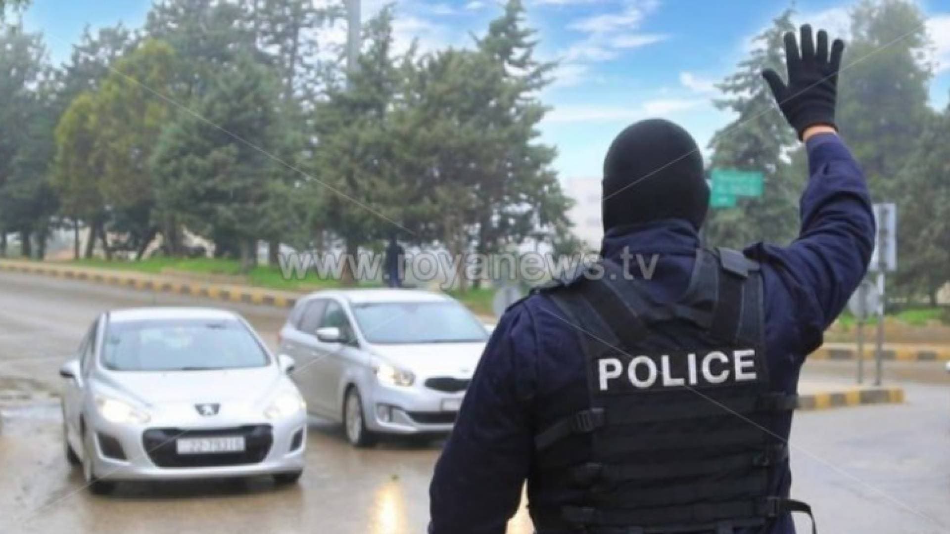 ضبط 38 مركبة و 65 شخصا خرقوا الحظر بالزرقاء