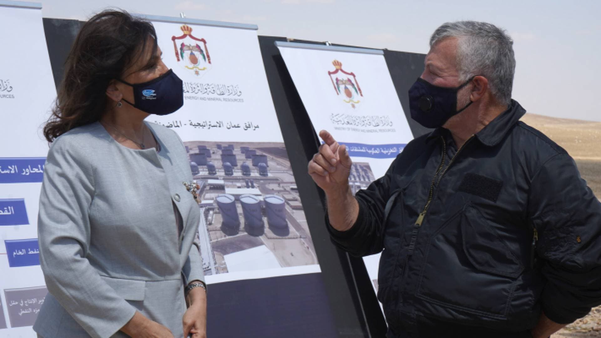 الملك يوجه الحكومة إلى الاستفادة من انخفاض أسعار النفط بهدف تعزيز المخزون الإستراتيجي