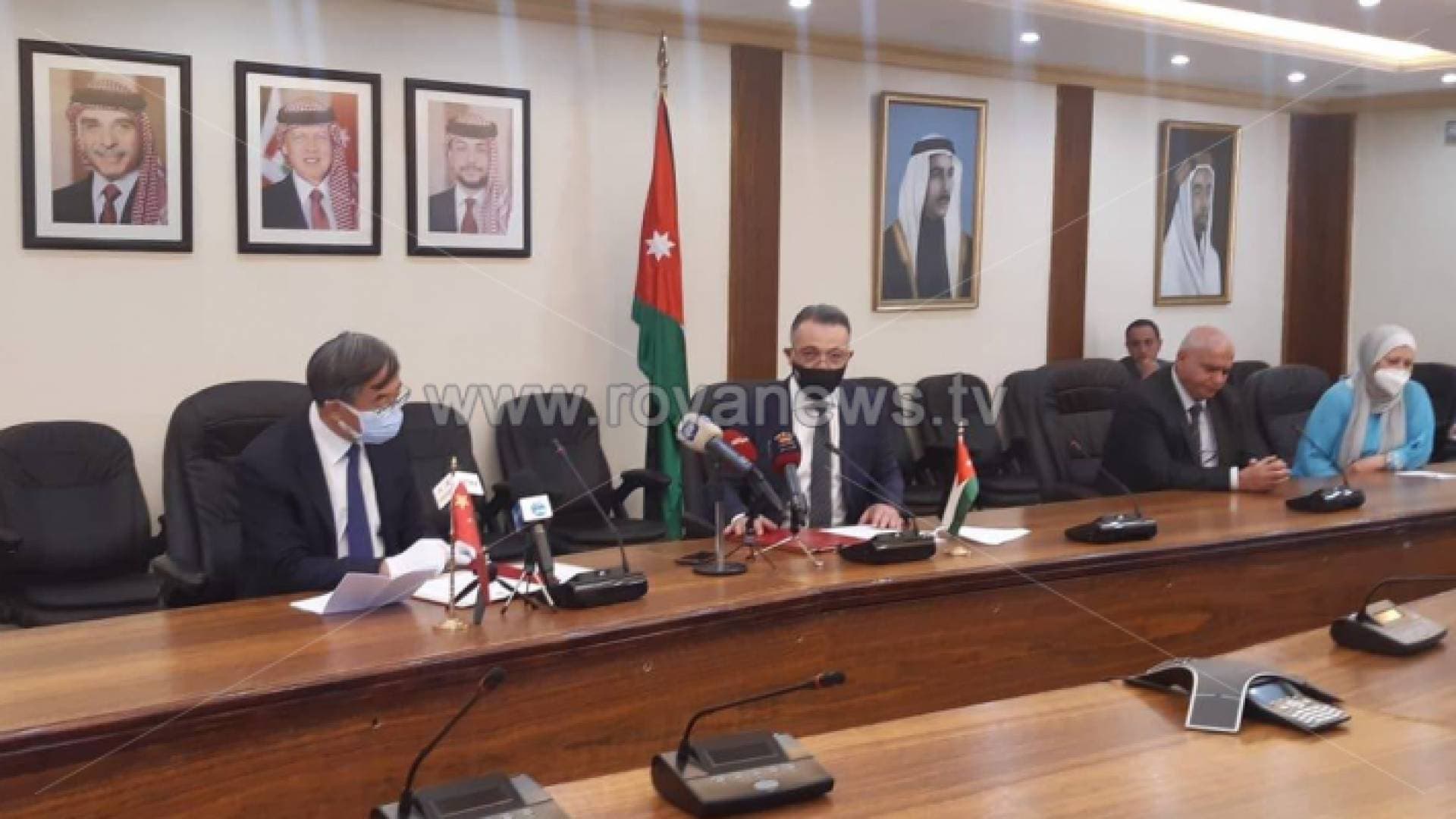 توقيع اتفاقية مساعدات طبية صينية للأردن لمكافحة جائحة كورونا