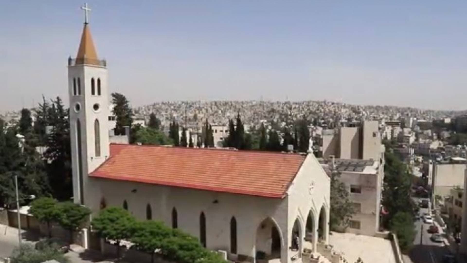 ارشادات العودة للصلاة في الكنائس بظل أزمة كورونا في الأردن.. فيديو