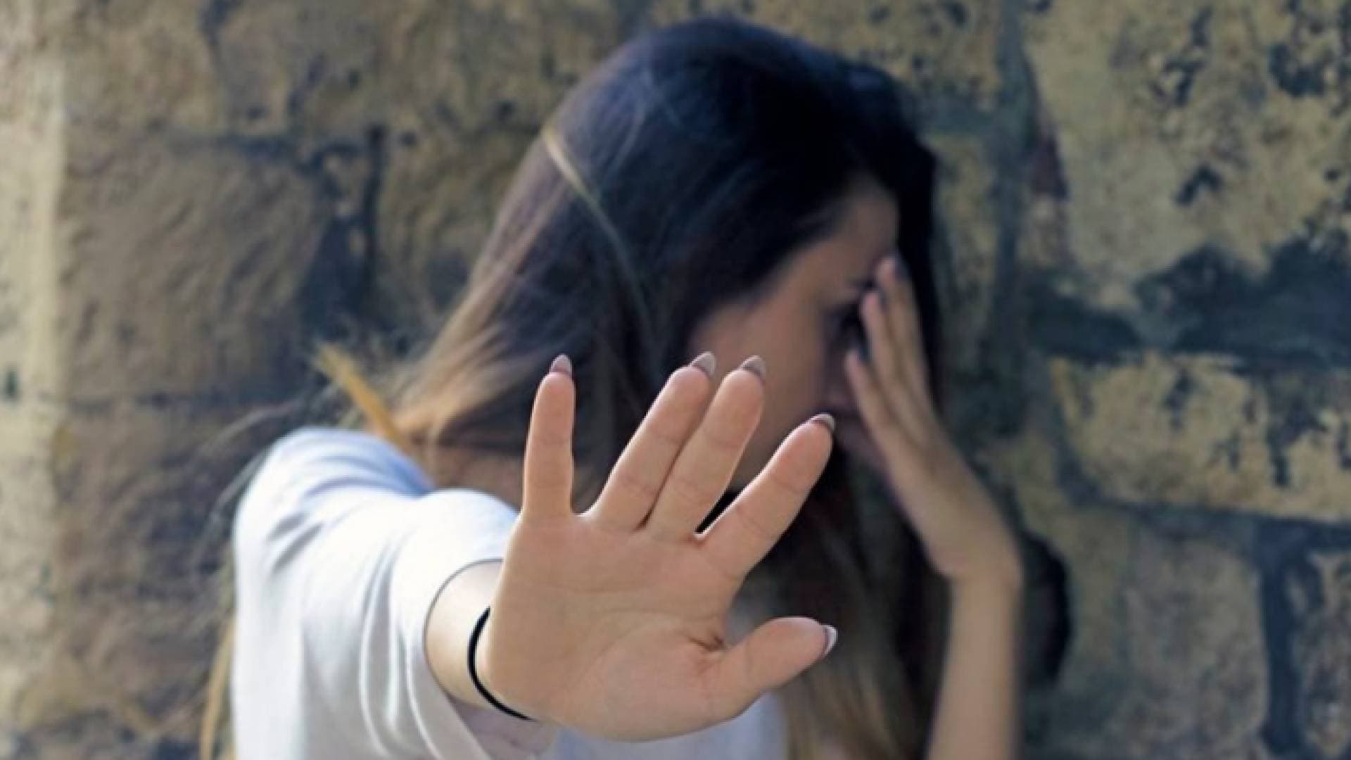 مقطع فيديو لشاب يحرض فيه على "اغتصاب الفتيات" يثير غضب الأردنيين والأمن يعلن ضبطه