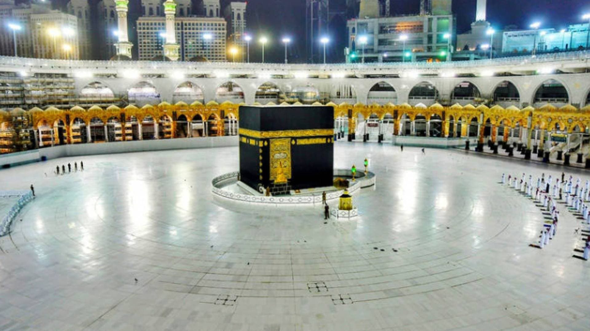 صحيفة: السعودية تدرس إلغاء الحج بسبب كورونا