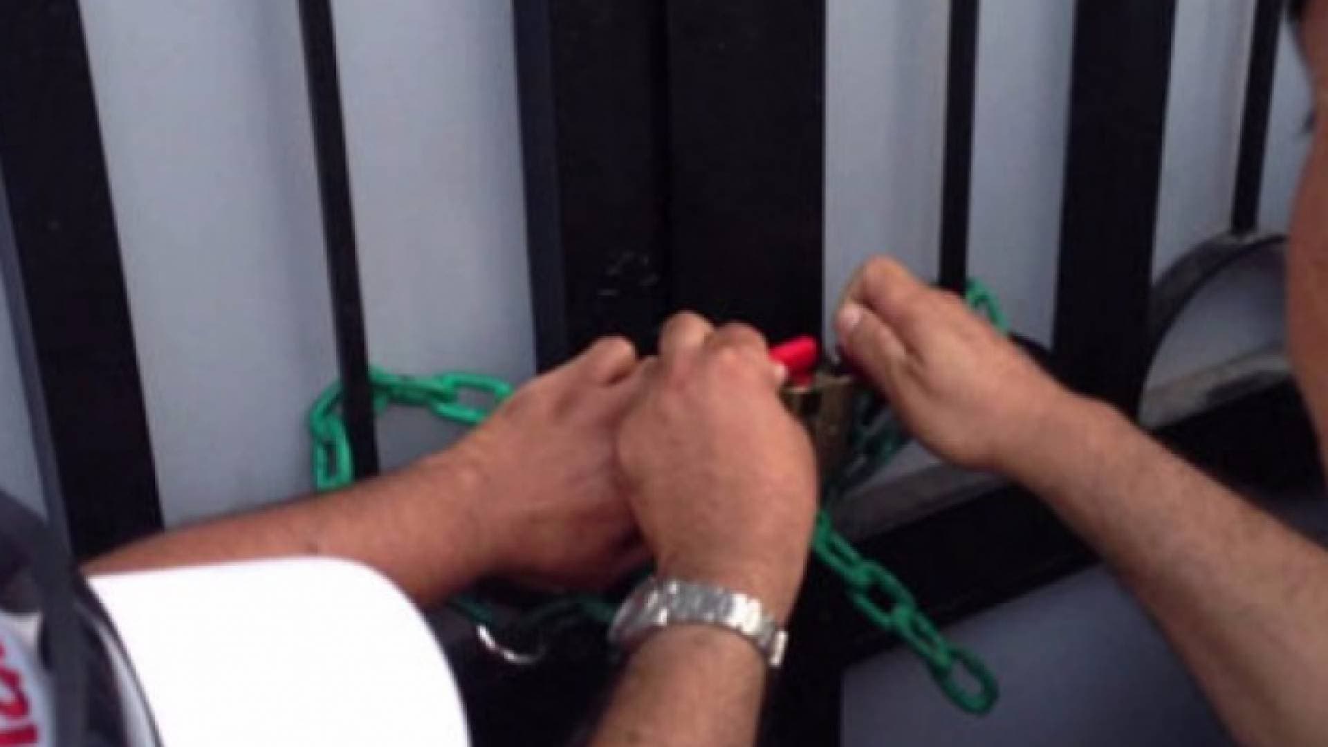 الزرقاء: إنذار 55 مقهى و14 مخبزا وايقاف 3 لعدم التقيد بالاشتراطات الصحية