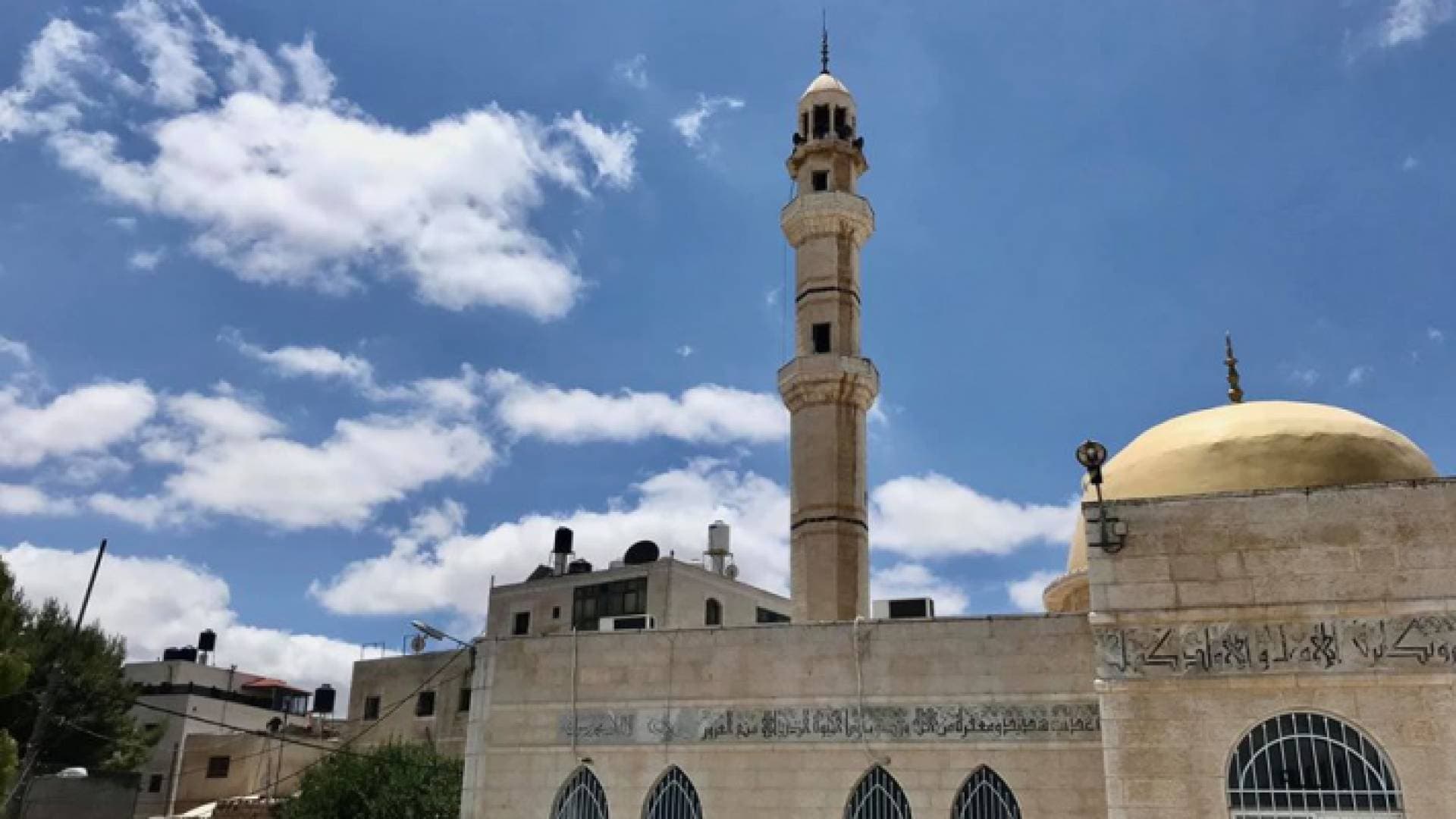 تعليق إقامة خطبة وصلاة الجمعة هذا الأسبوع في فلسطين بسبب كورونا