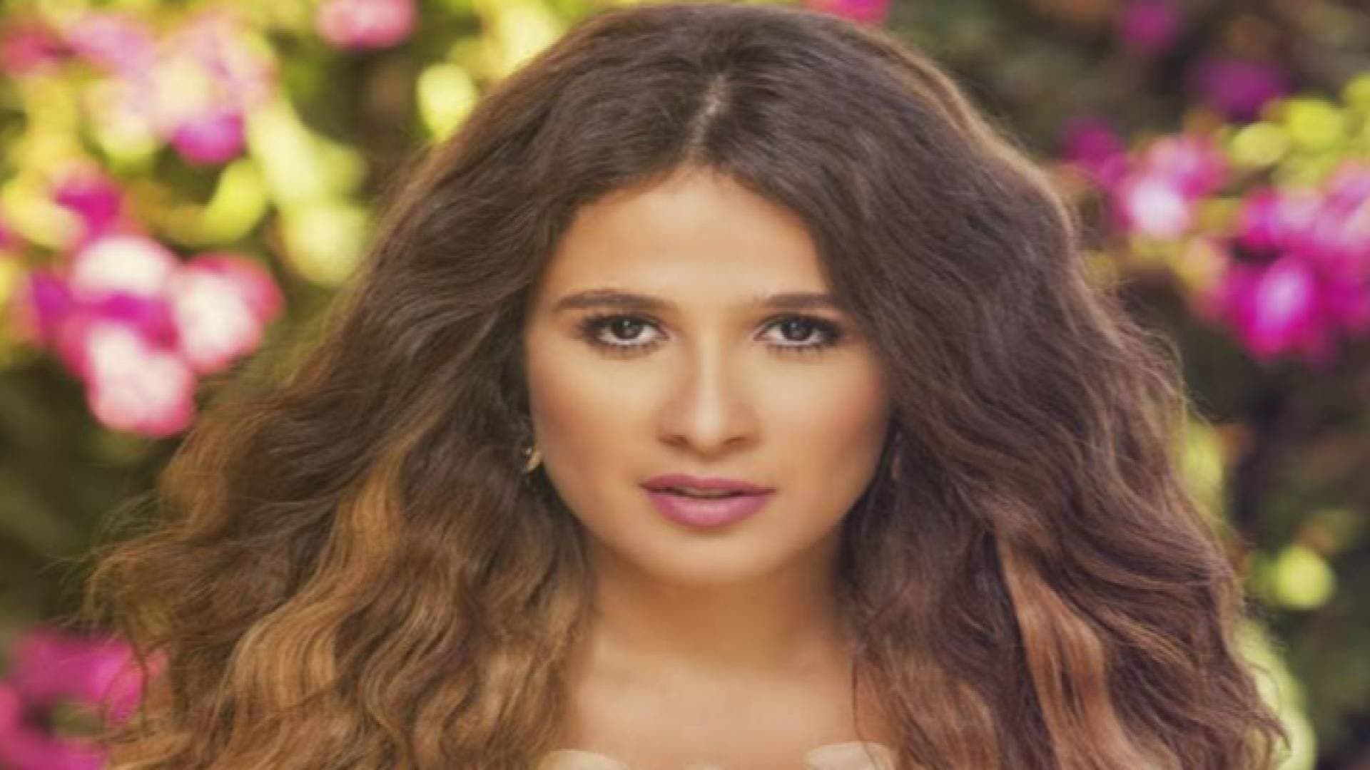 ياسمين عبدالعزيز تبرر سمنتها: إذا لم يزد وزنك في الحب فأنت مع الشخص الخطأ