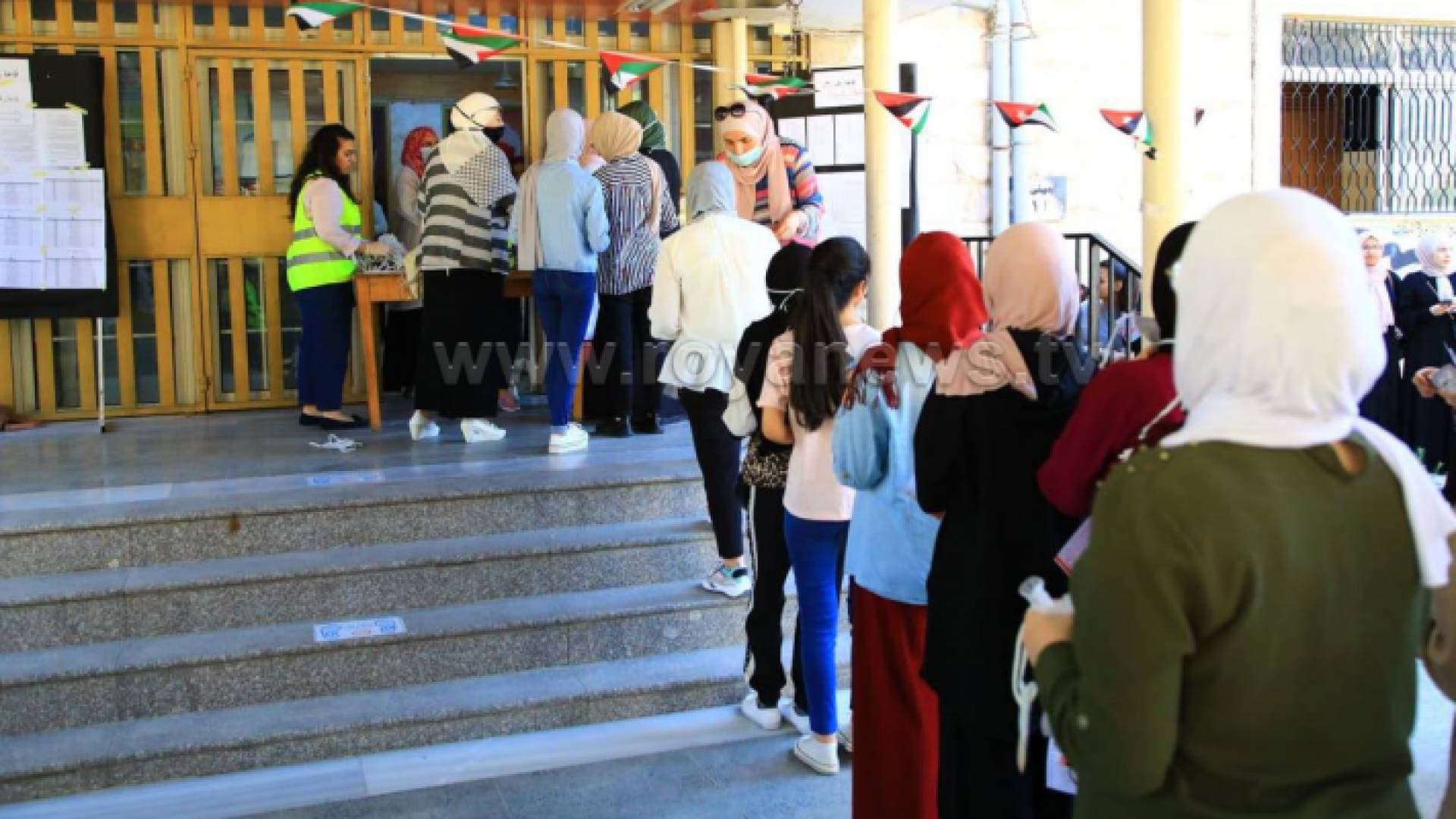 نحو 178 ألف طالبا وطالبة يتقدمون لامتحان "التوجيهي" الأربعاء