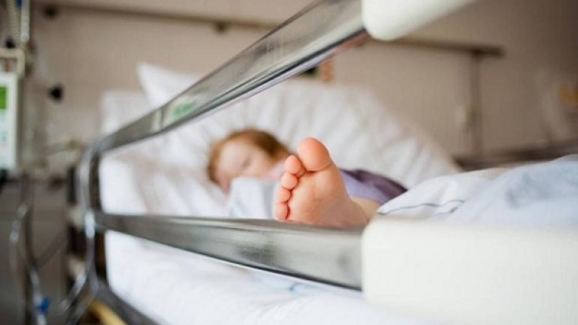 إدخال طفلة المتوفى بتسمم عين الباشا للعناية المركزة