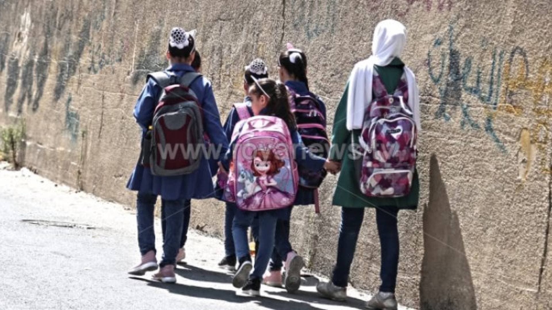 التربية لـ "رؤيا": لا قرار بالتدريس عن بعد حتى الآن.. والطلبة سيعودون إلى مقاعد الدراسة