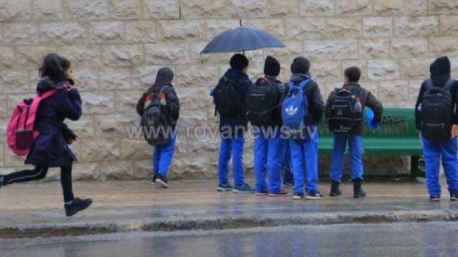 القادري: 85% تراجع مبيعات الزي المدرسي بسبب التصريحات المتضاربة حول "دوام الطلبة"