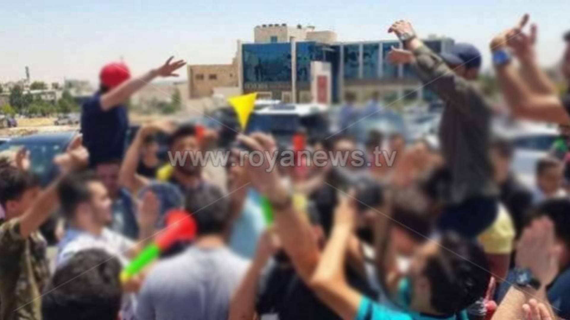 إربد للواجهة مجددا .. مصابة بكورونا نظمت حفل نجاحها بالتوجيهي و 120 مخالطا مباشرا لها
