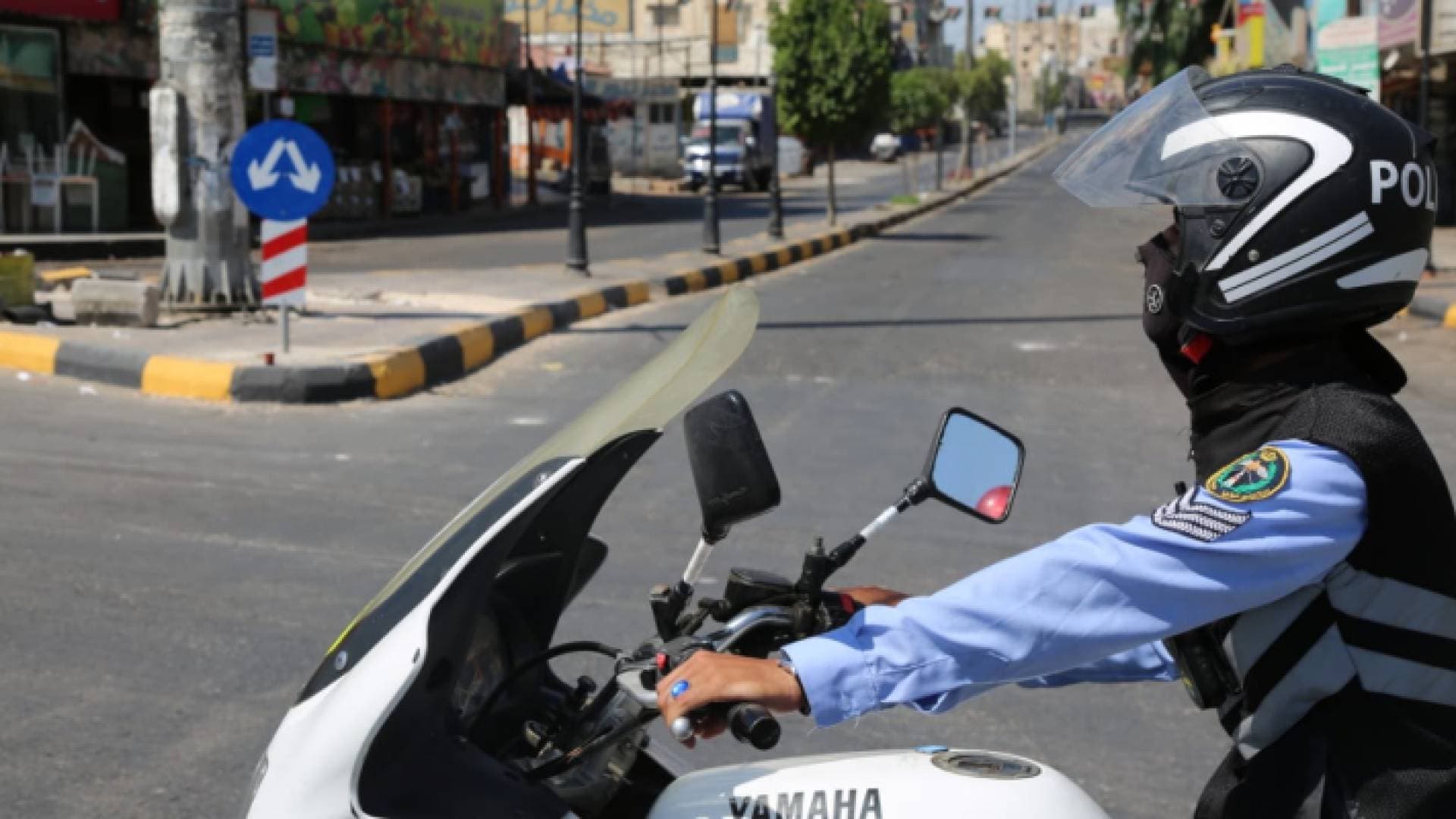 الأمن يضبط 957 شخصا و 244 مركبة بمخالفات للحظر الشامل منذ مساء الخميس