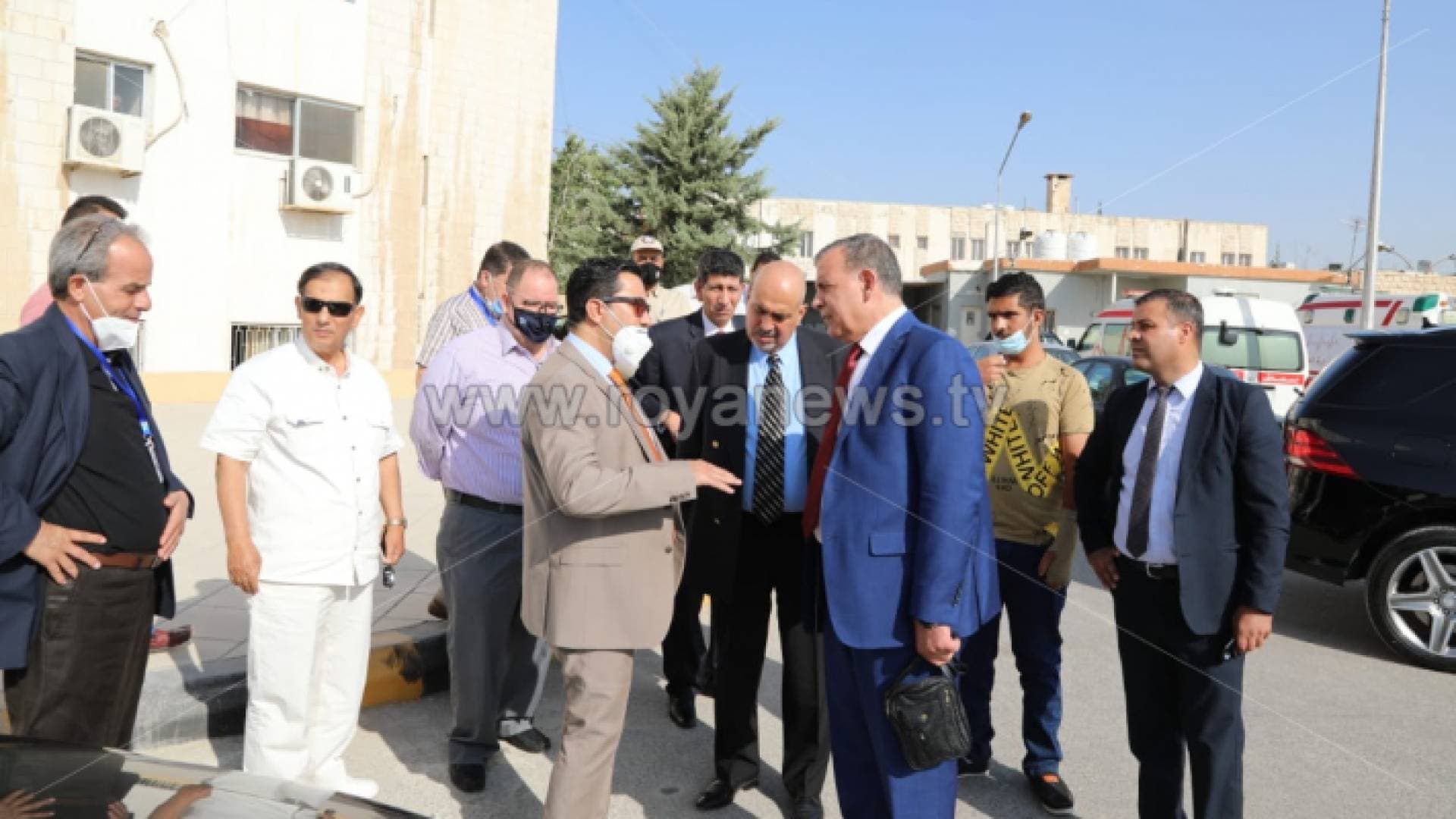 جابر في البشير "بلا كمامة ولا تباعد" يثير حفيظة الأردنيين - فيديو