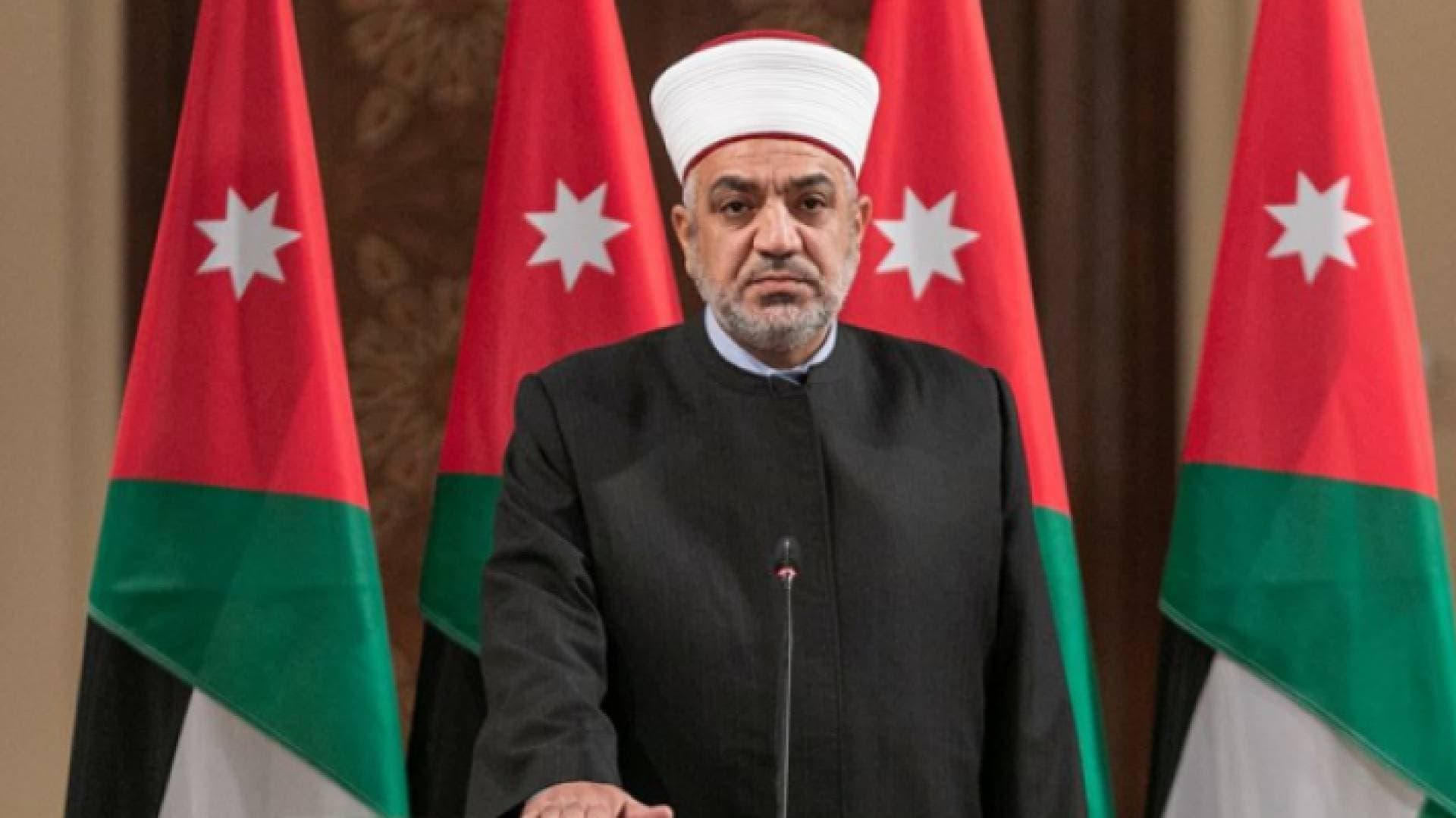 وزير الأوقاف: إغلاق المساجد لمدة أسبوعين ابتداء من يوم الخميس.. فيديو