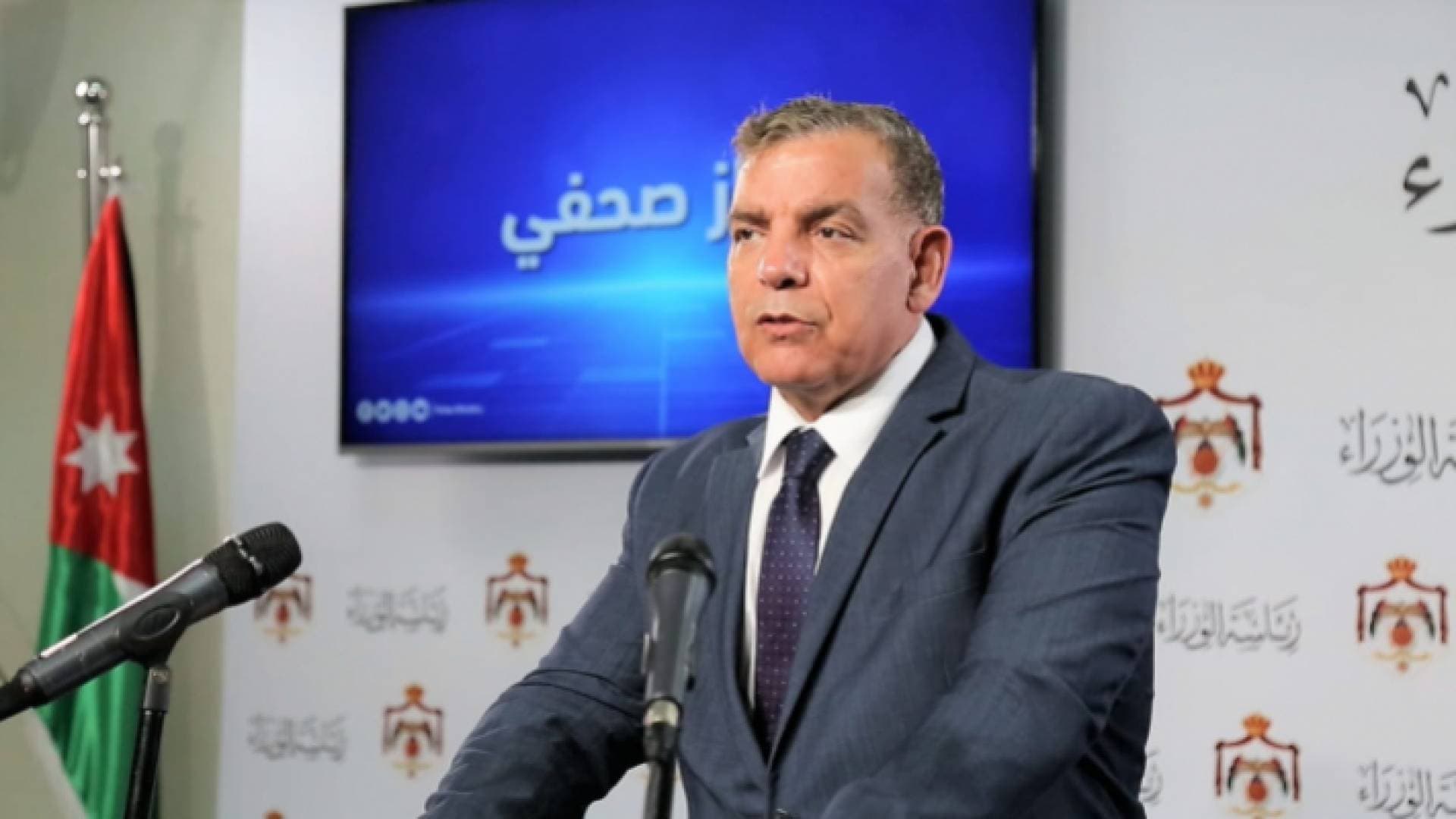 الأردن يسجل 13 وفاة و891 إصابة جديدة بكورونا