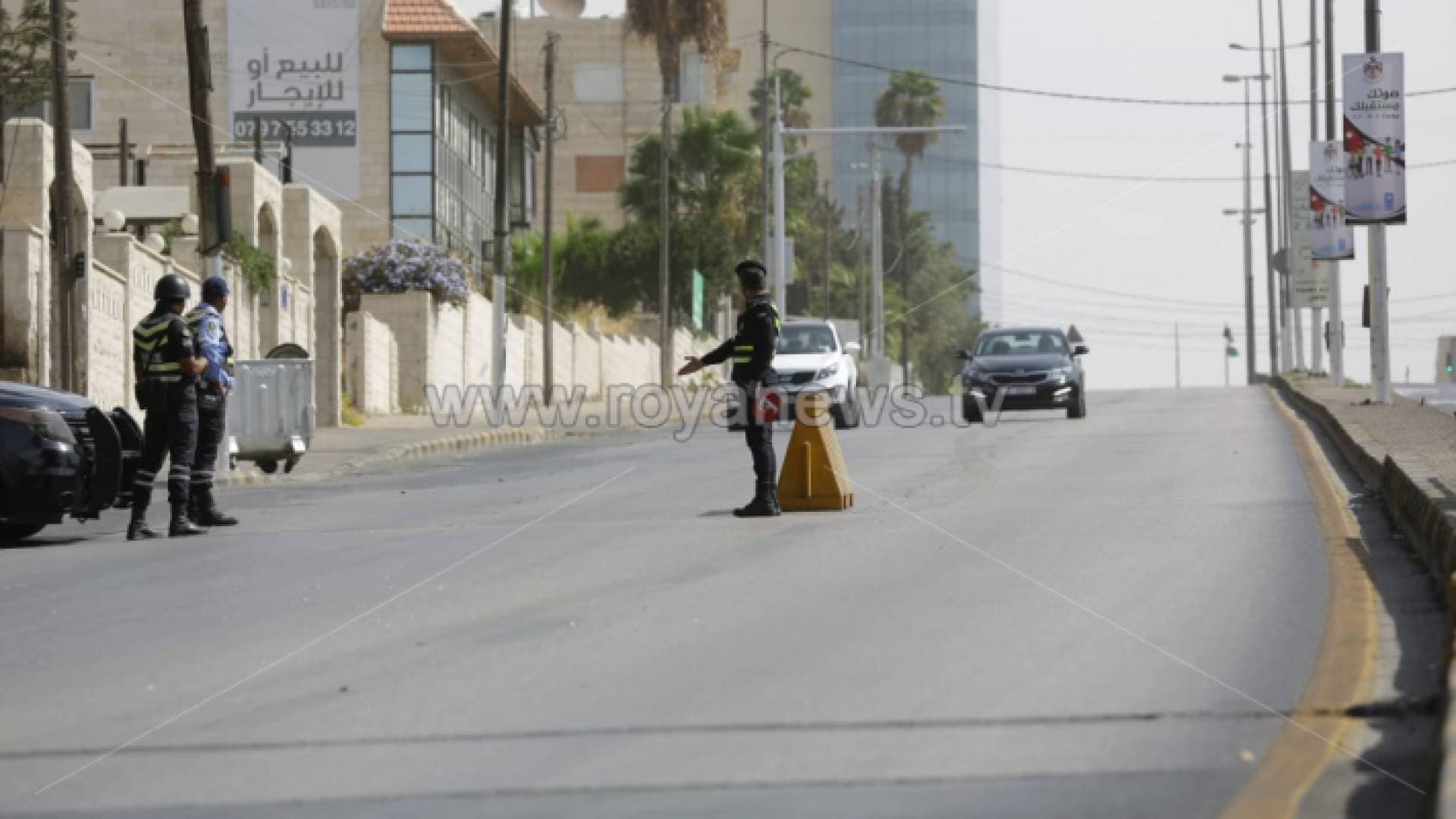 هل يتم فرض حظر تجول شامل في الأردن الخميس؟ مصدر حكومي يجيب