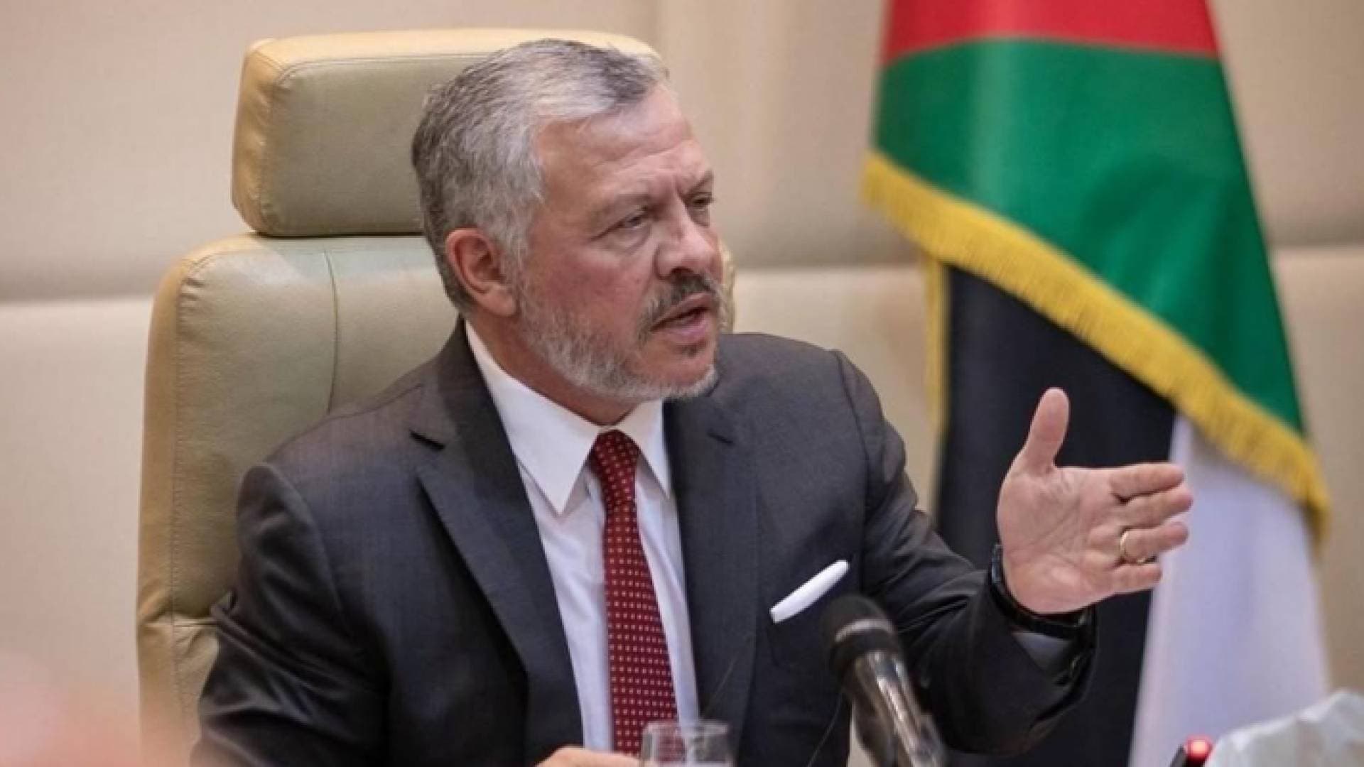الملك: ضرورة فرض سيادة القانون لحماية المواطنين وعدم العمل على شكل "الفزعة"