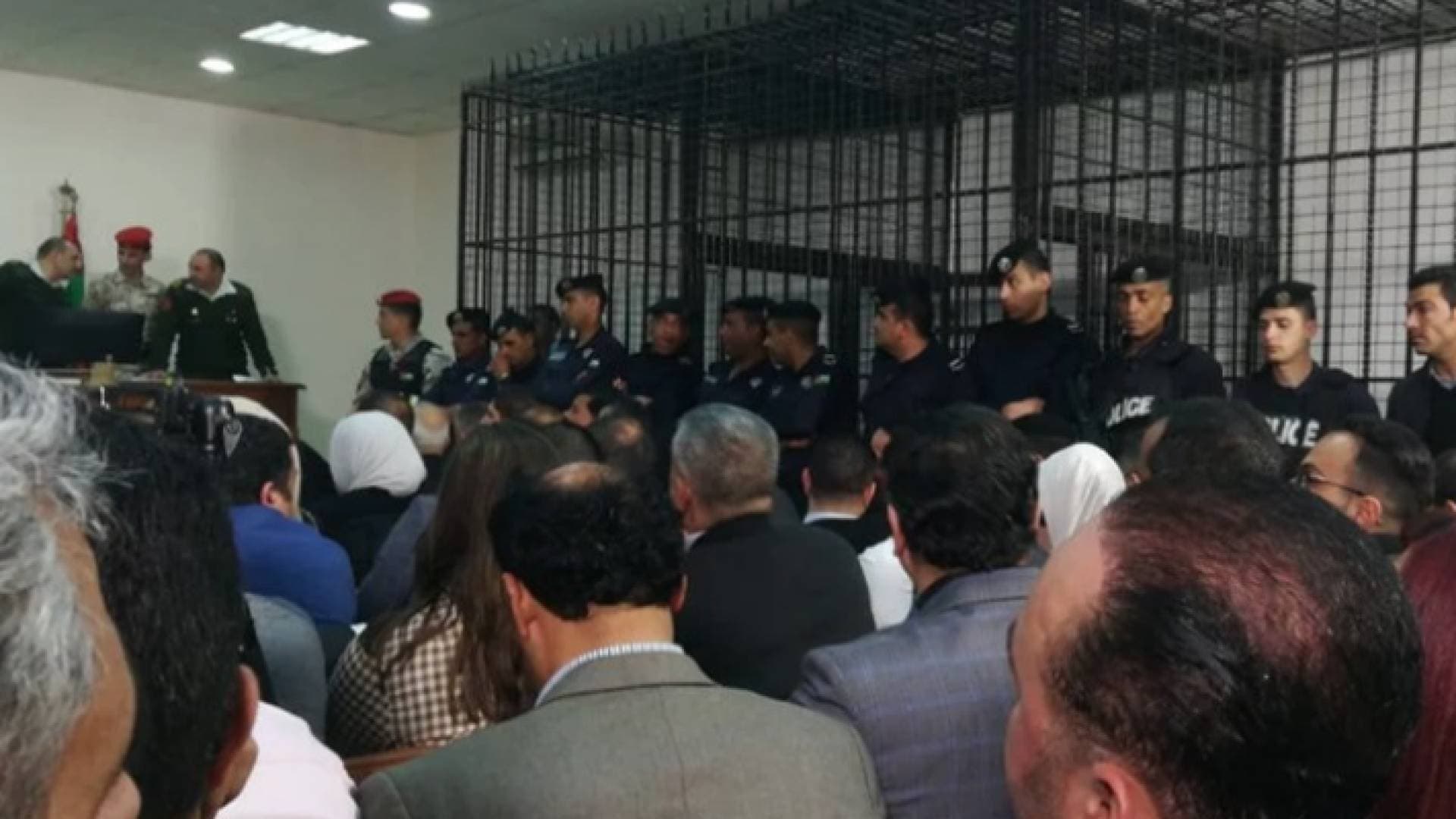 أمن الدولة توافق على تكفيل متهمين بقضية الدخان المزور