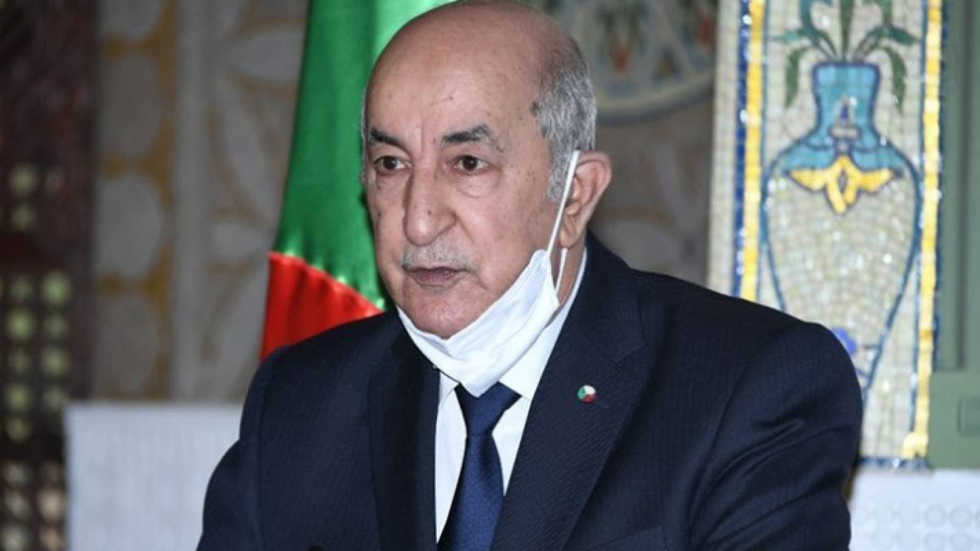 الغموض لا يزال قائما في الجزائر بعد شهر على تغيب الرئيس تبون