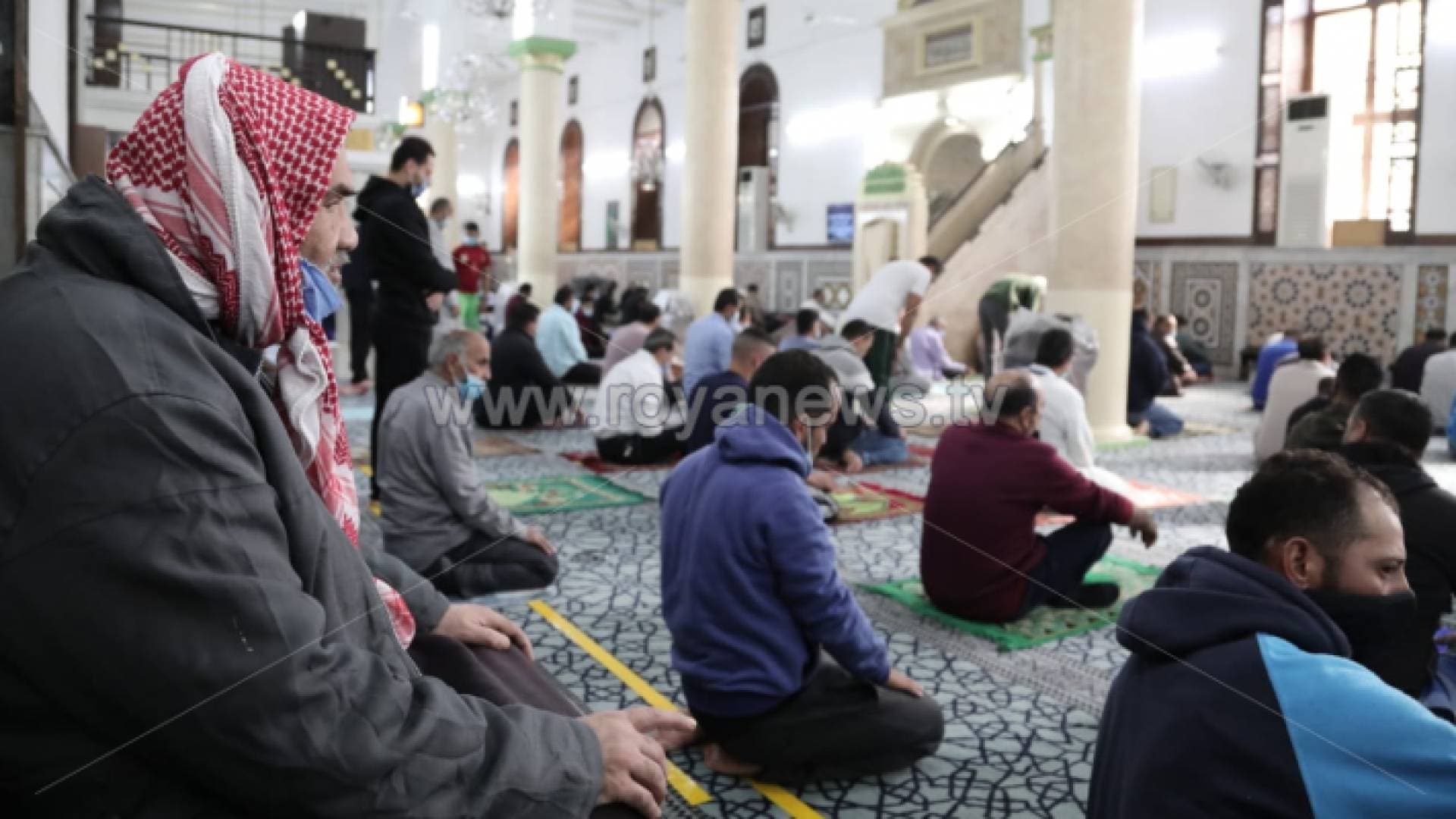 الأوقاف تحدد موعد رفع الحظر لأداء صلاة الجمعة