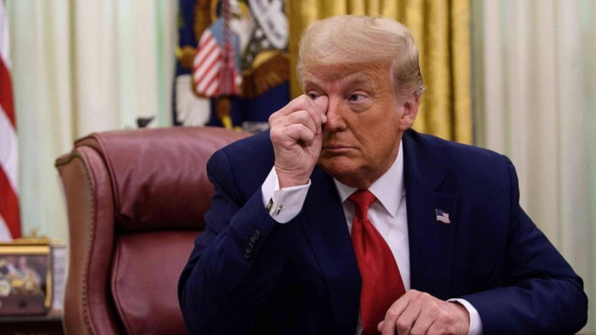 زعيم الديموقراطيين في مجلس الشيوخ يدعو لتنحية ترمب