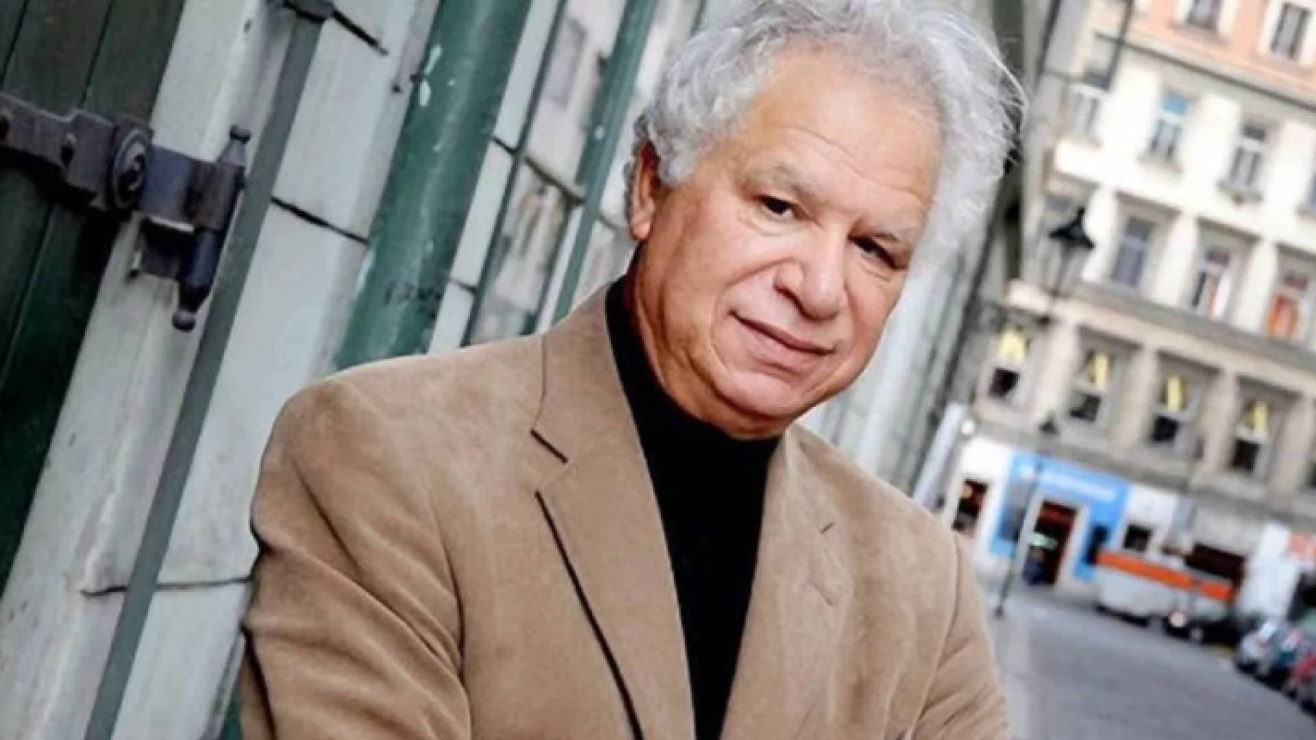 مجلس النواب يقرأ الفاتحة على روح الشاعر البرغوثي