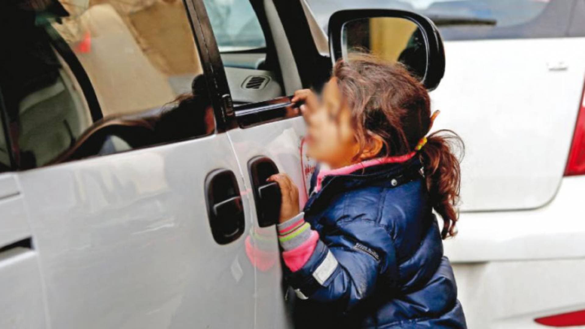 الزعبي: سيارات فارهة في عمان تستغل لاجئين للتسول
