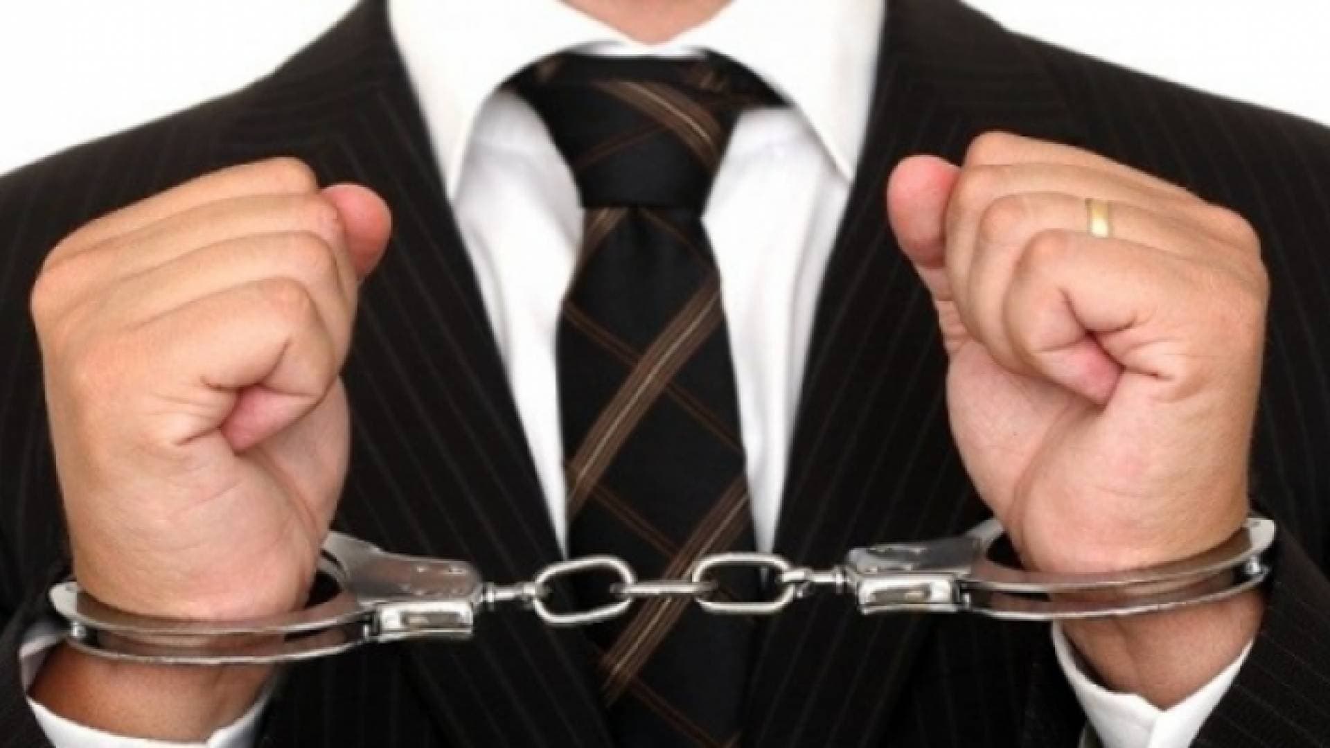 توقيف ٣ عرسان أسبوعا لمخالفتهم أمر الدفاع.. تفاصيل