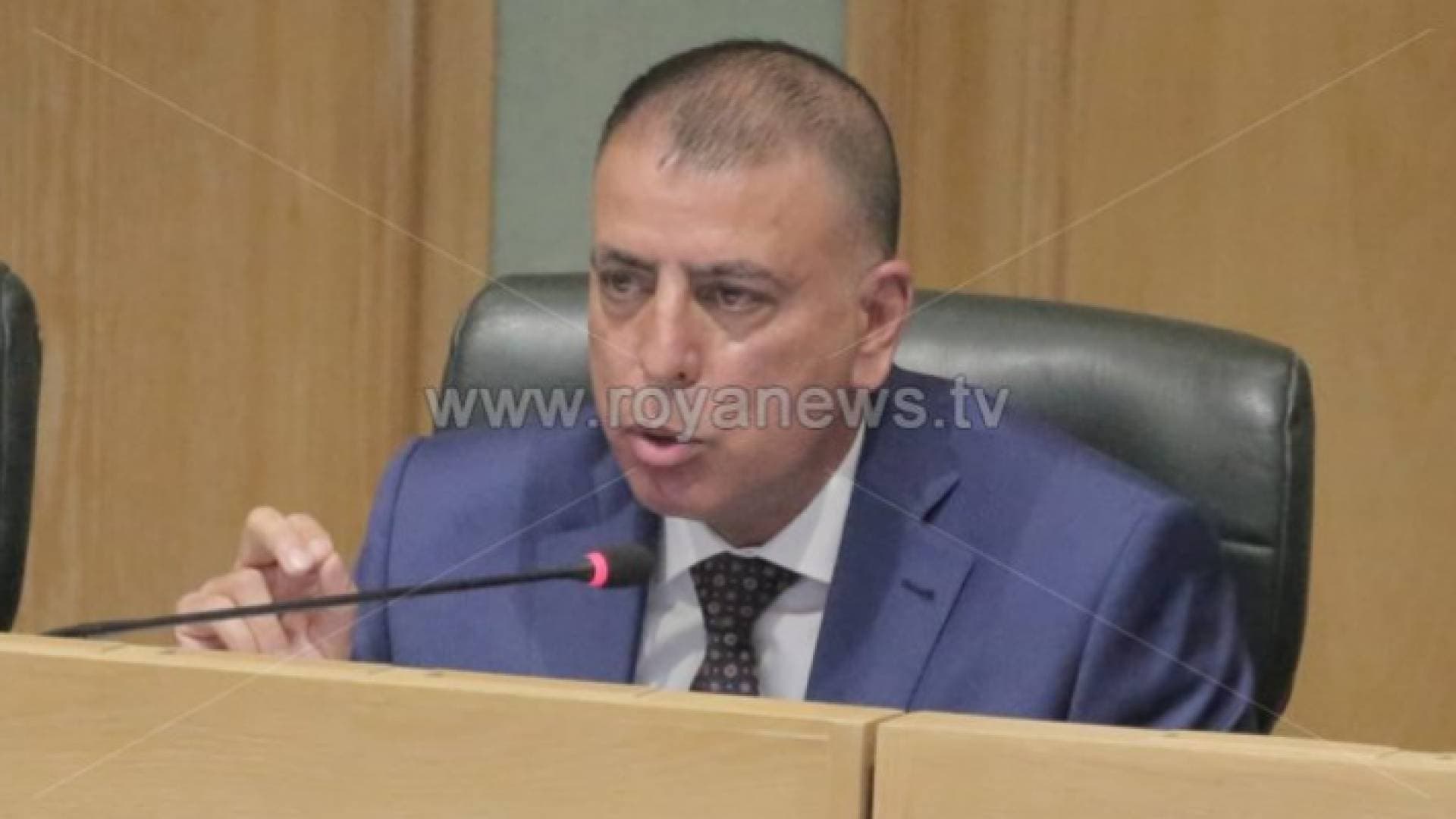وزير الداخلية يوعز لمساعدي مدراء الصحة بتفقد الأوضاع الصحية بالمستشفيات