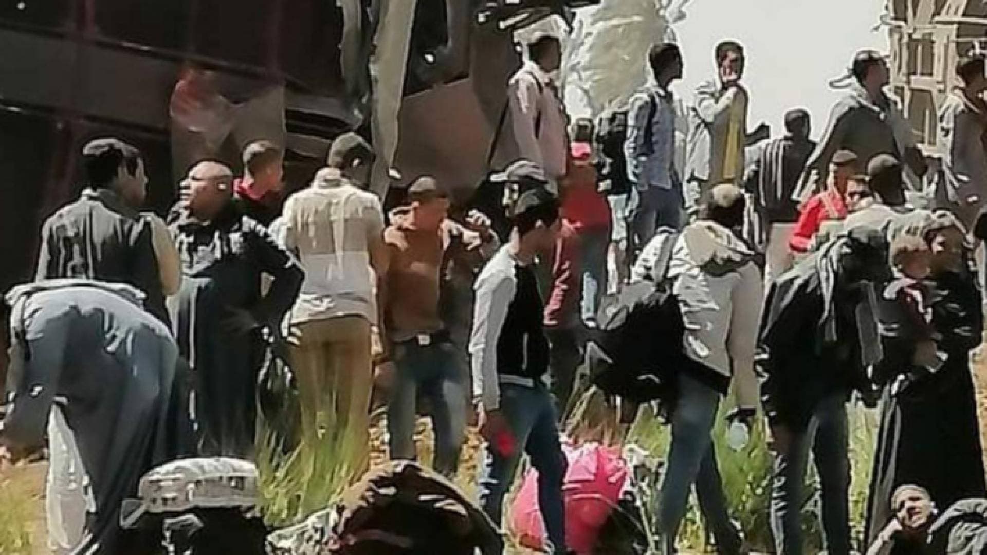 مصر: مجهولون تسببوا بحادث تصادم القطارين