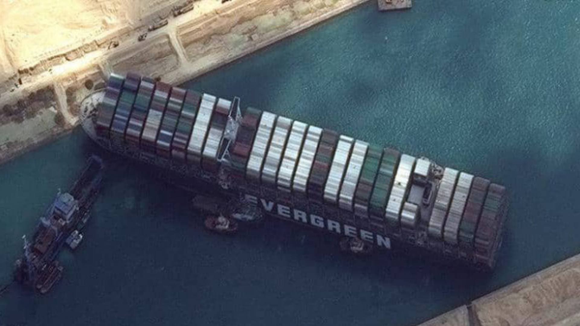 المواد الغذائية تدعو للتريث في التصريح حول تأثر المستوردات بحادث قناة السويس