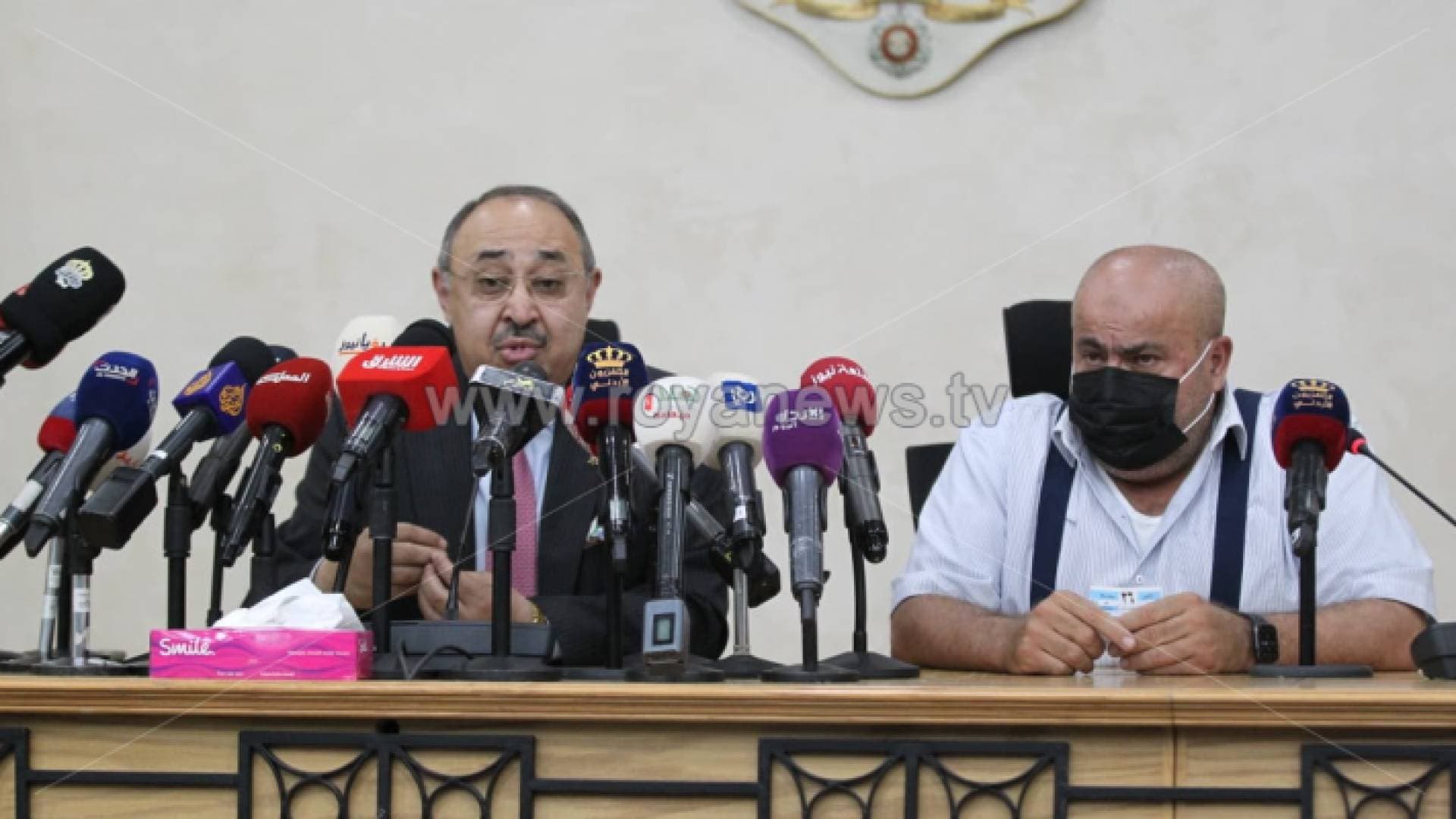 الحكومة تعلن موعد عودة الحياة إلى طبيعتها في الأردن