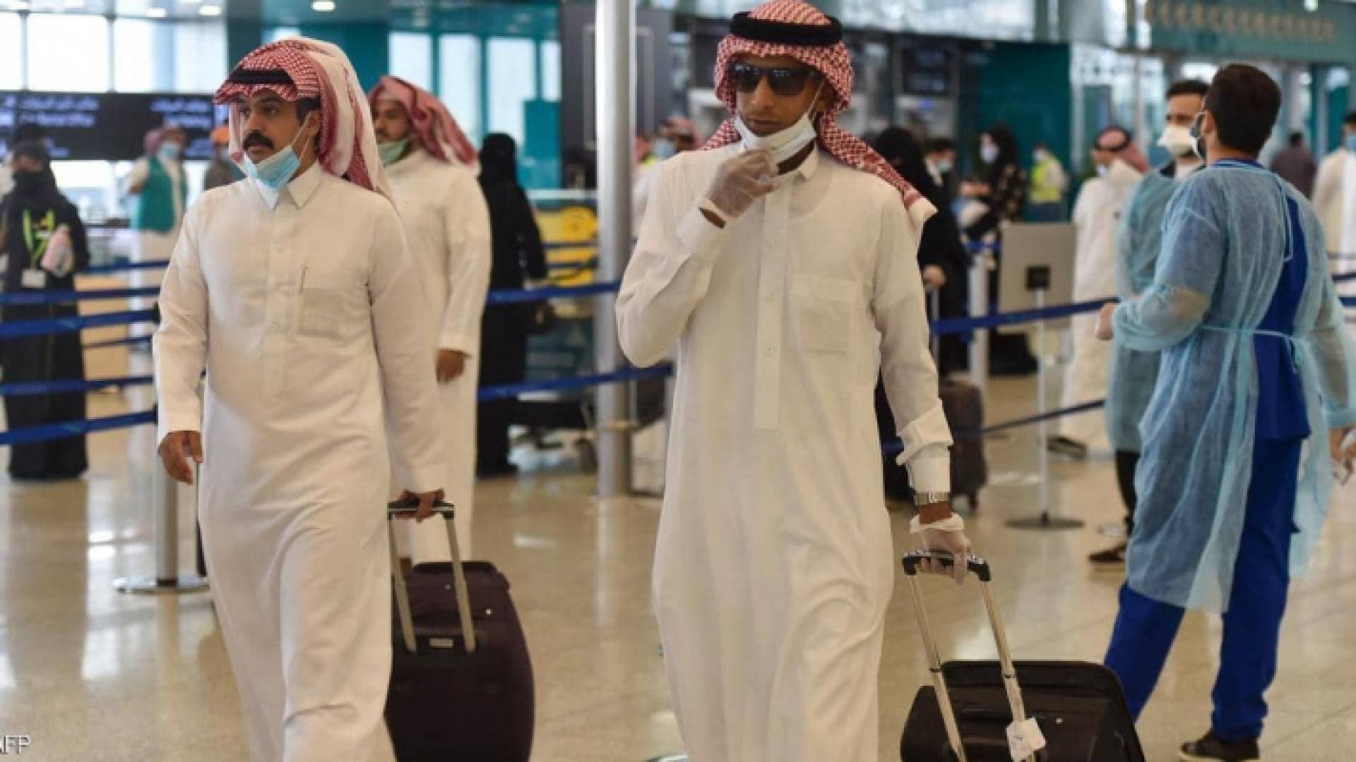 السعودية ترفع تعليق سفر المواطنين إلى الخارج.. تفاصيل