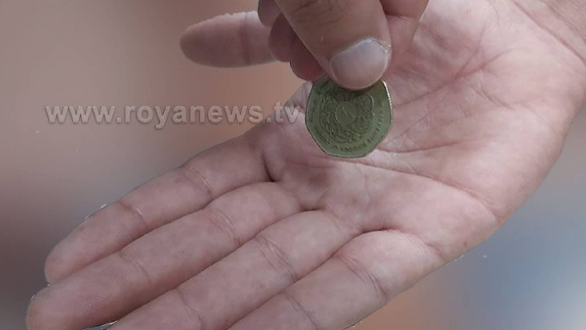 التسول المنتظم جريمة بقانون منع الاتجار بالبشر