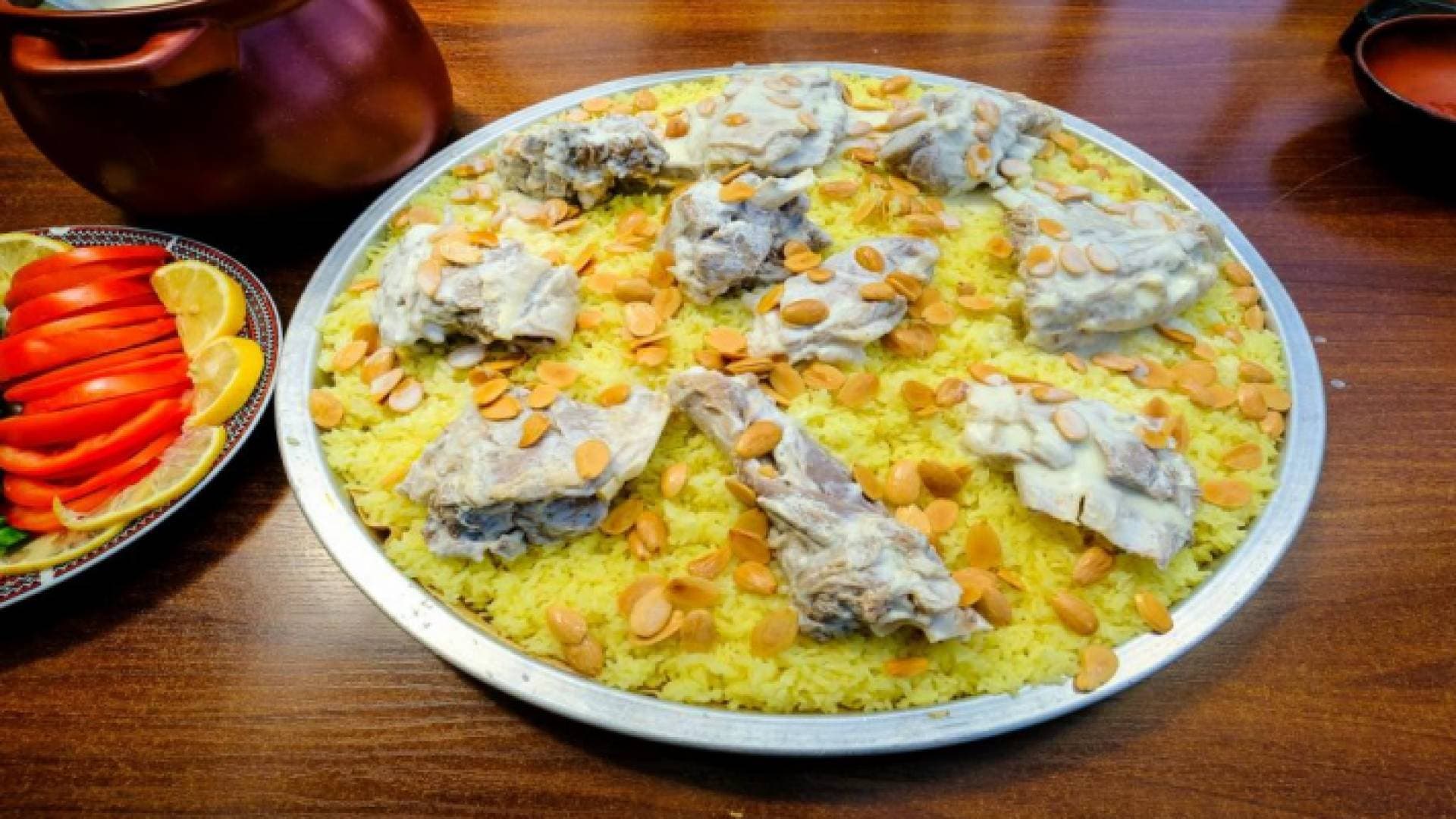 الاحتلال الإسرائيلي يزعم أن المنسف الأردني من "أكلاته وأطباقه المشهورة"