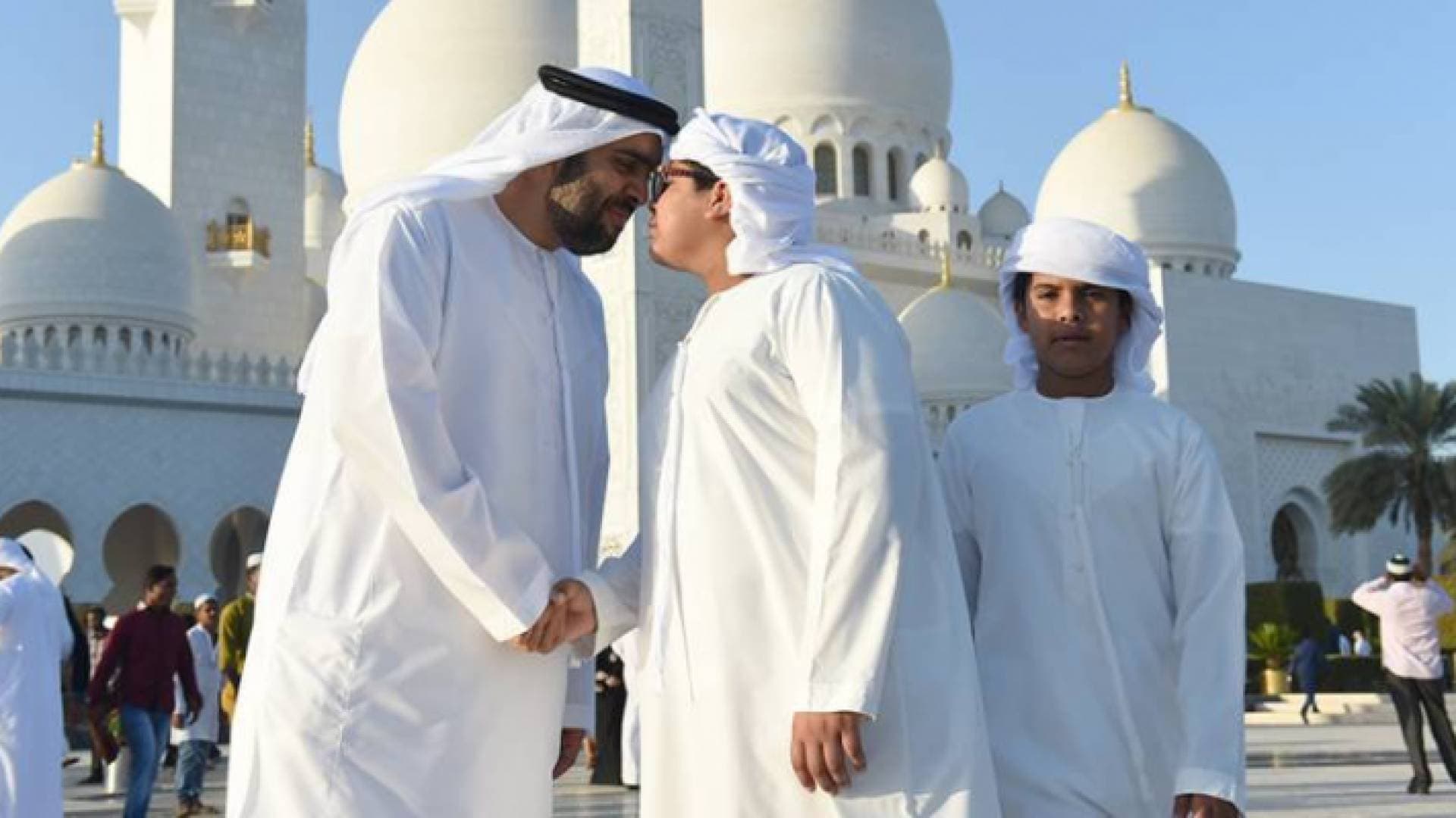 الإمارات تفرض اجراءات احترازية في عيد الفطر
