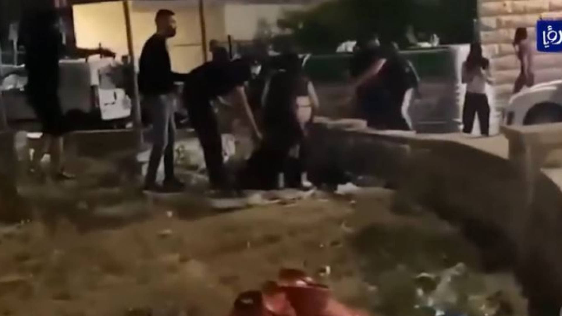 فلسطينيو الداخل يواجهون غطرسة المستوطنين بصدورهم العارية - فيديو